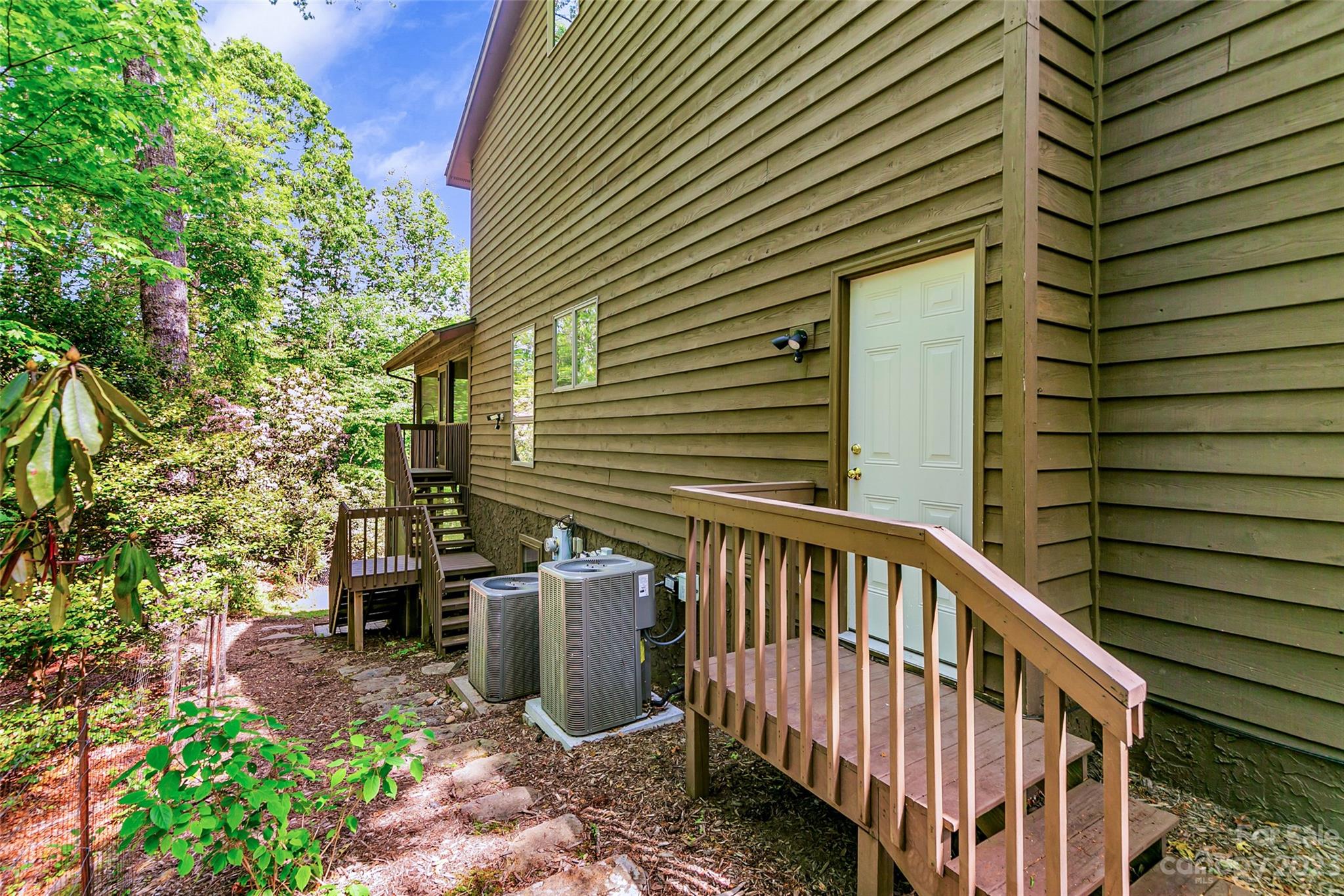 230 Rocky Ridge Road NW