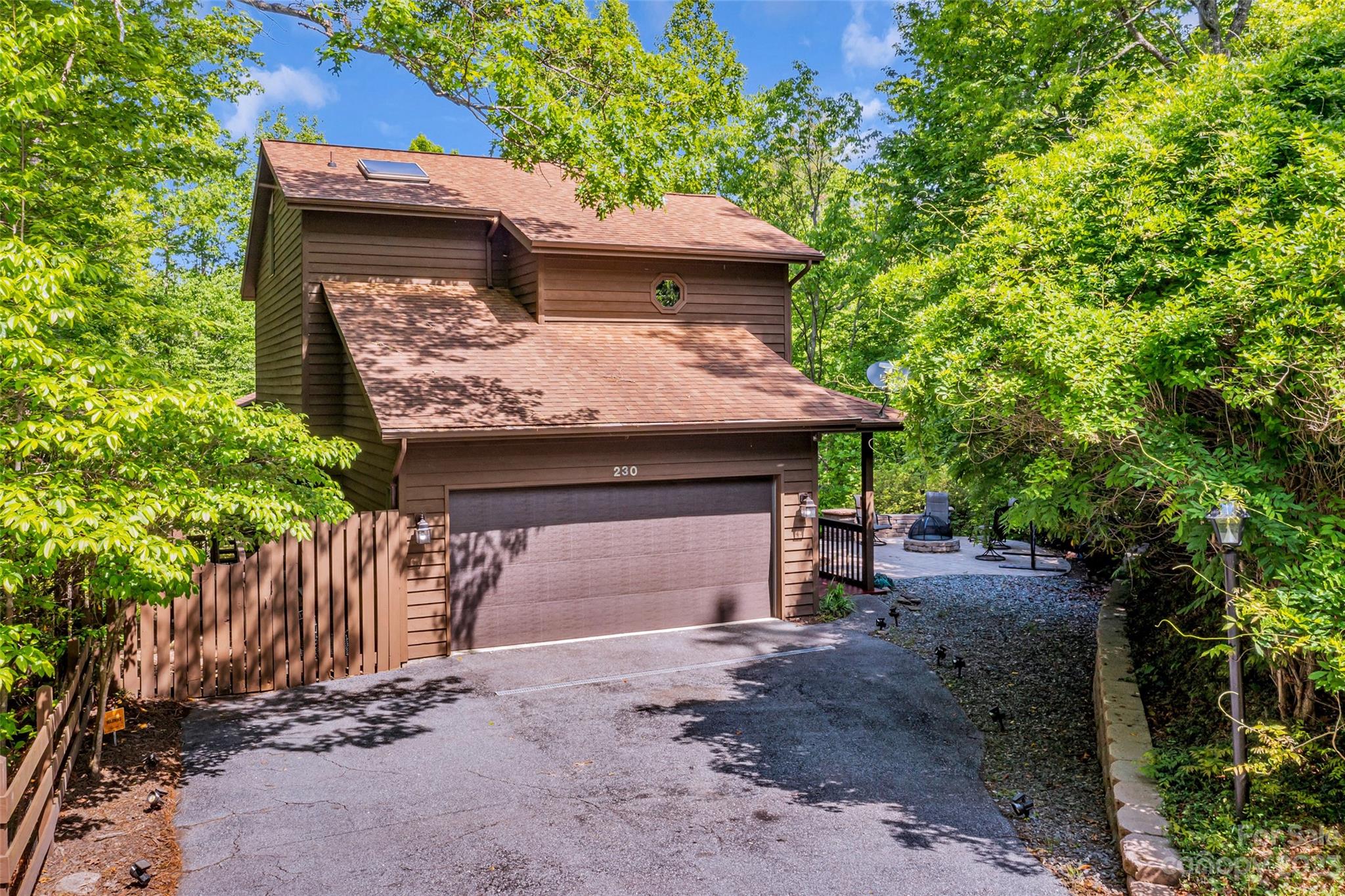 230 Rocky Ridge Road NW