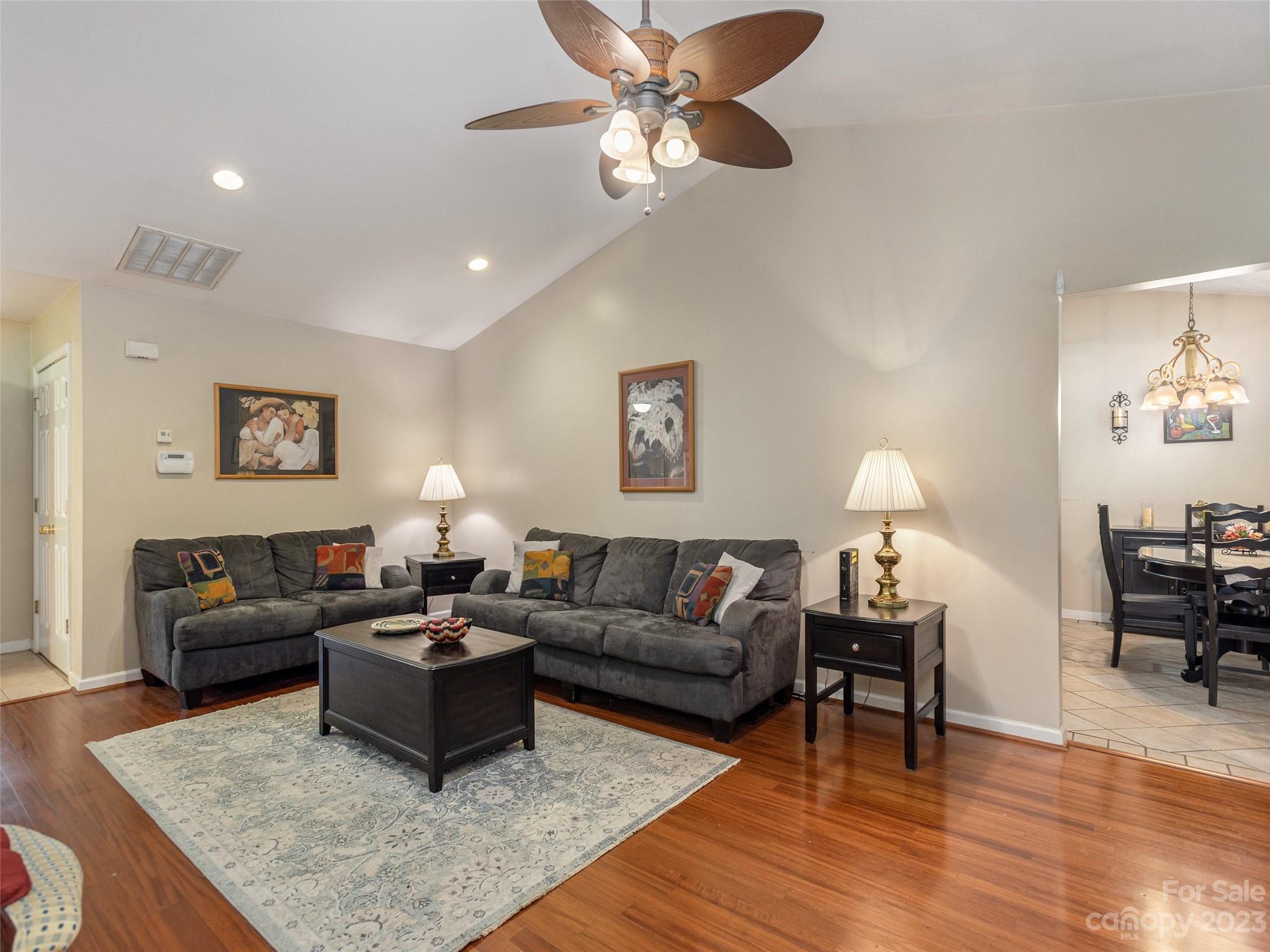 430 Wiltshire Circle