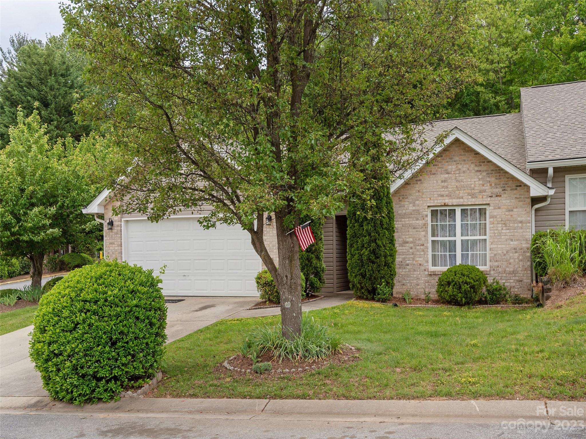 430 Wiltshire Circle