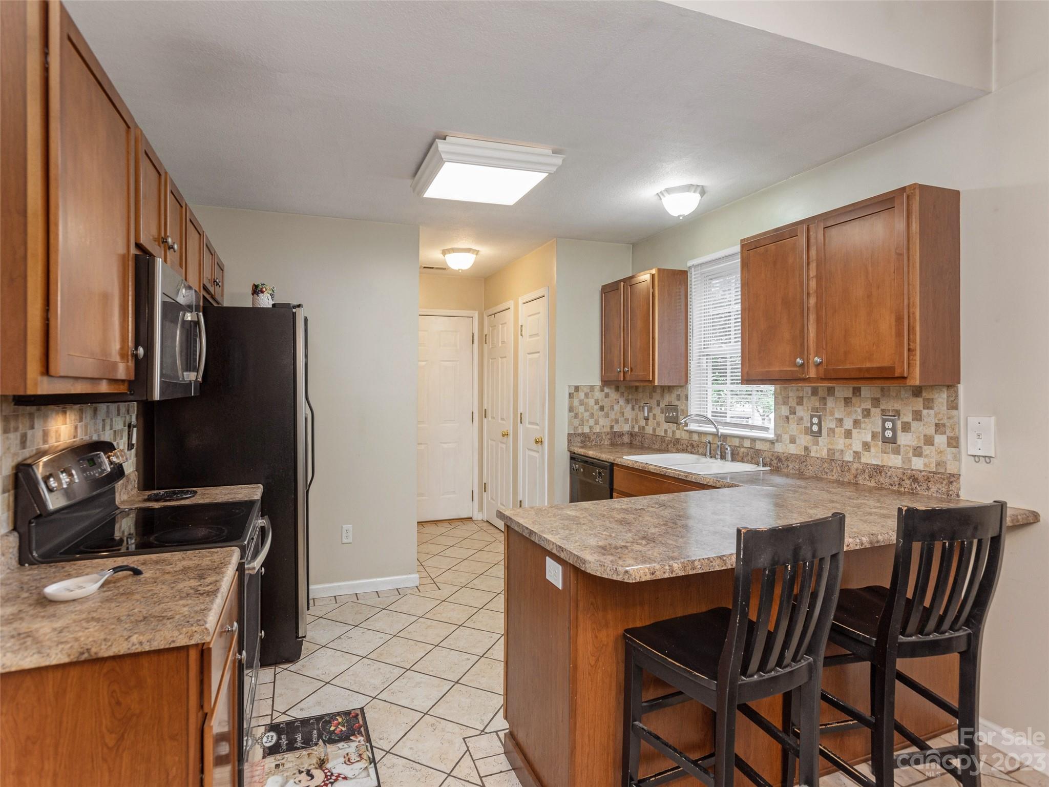 430 Wiltshire Circle