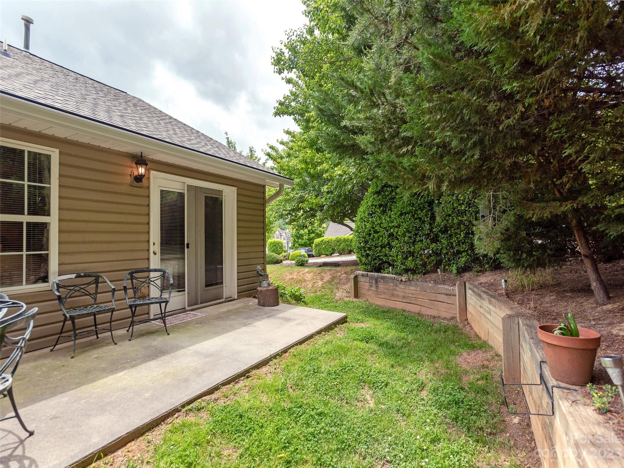 430 Wiltshire Circle