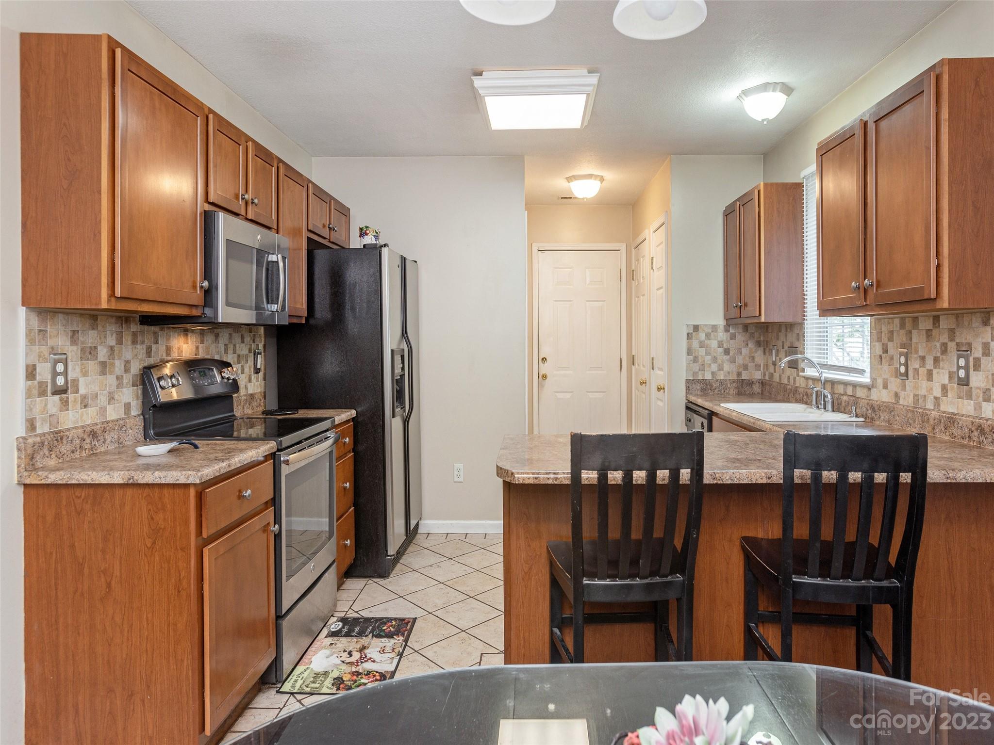 430 Wiltshire Circle