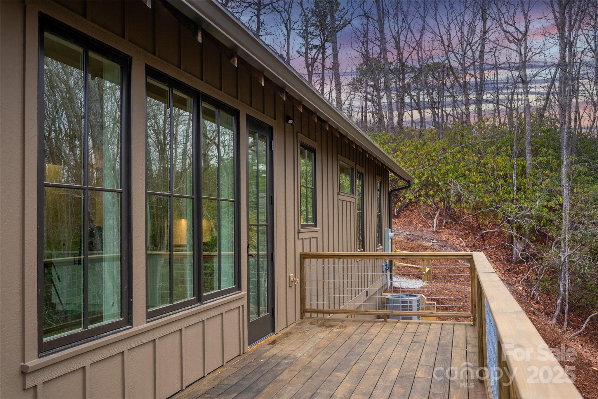 371 E Falls View Drive