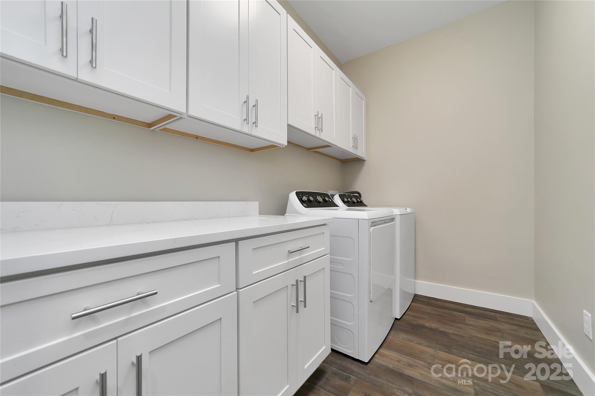 371 E Falls View Drive