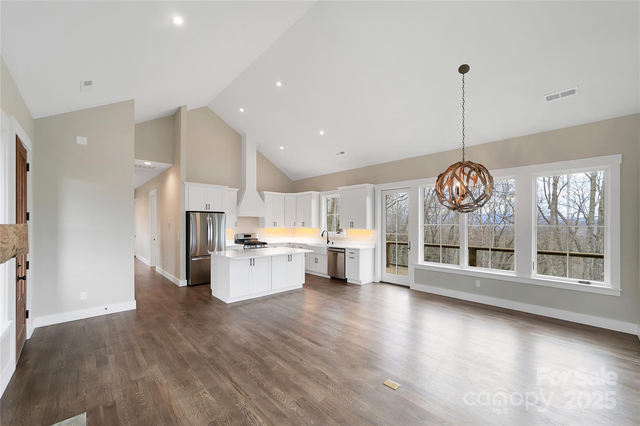 371 E Falls View Drive