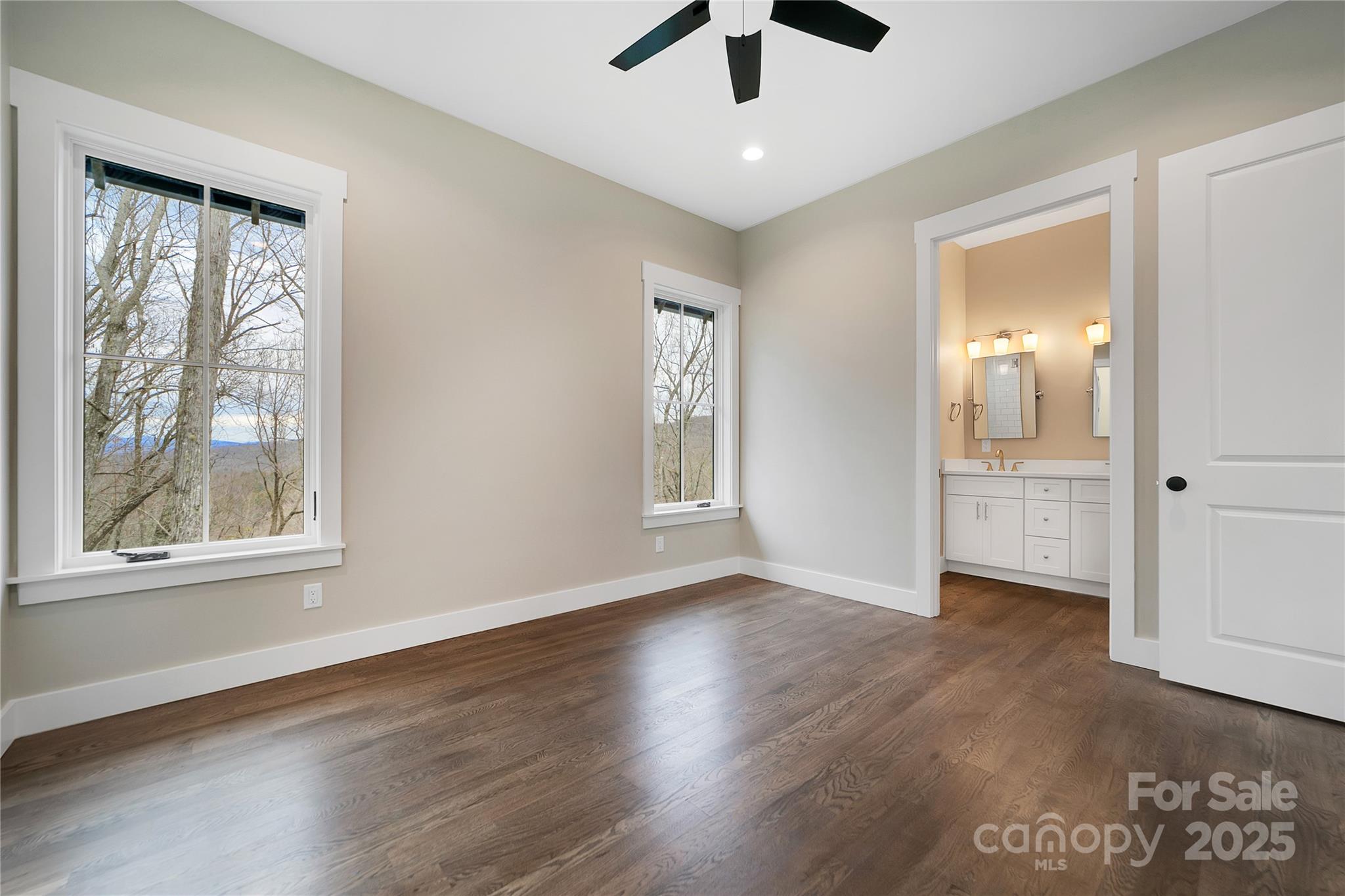 371 E Falls View Drive