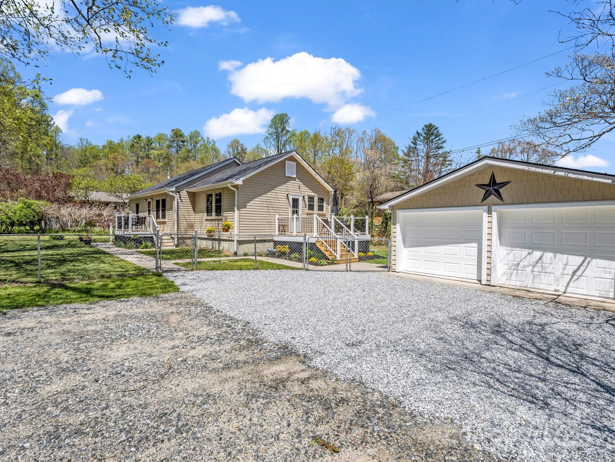 565 Nicholson Creek Road