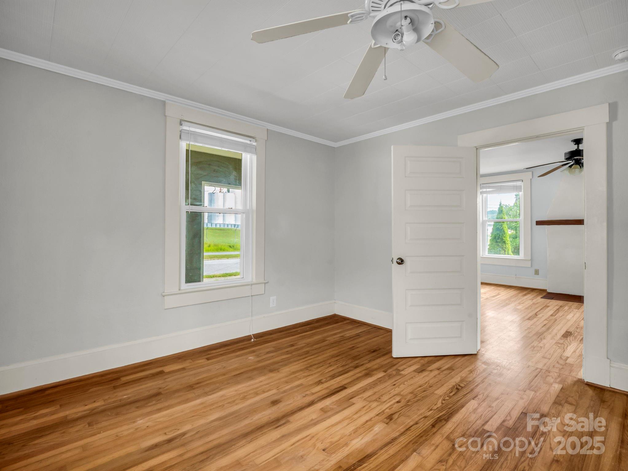 118 Railroad Avenue