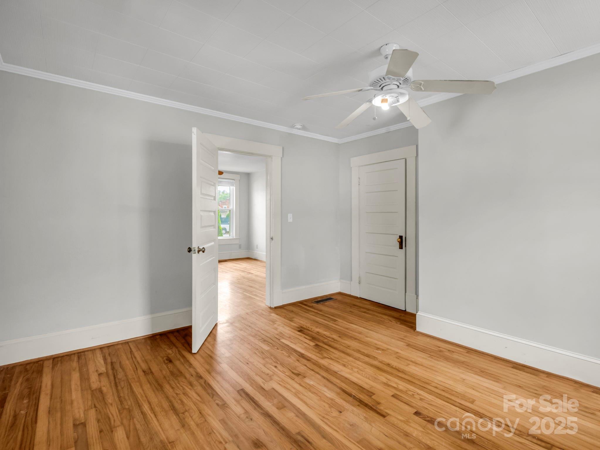 118 Railroad Avenue