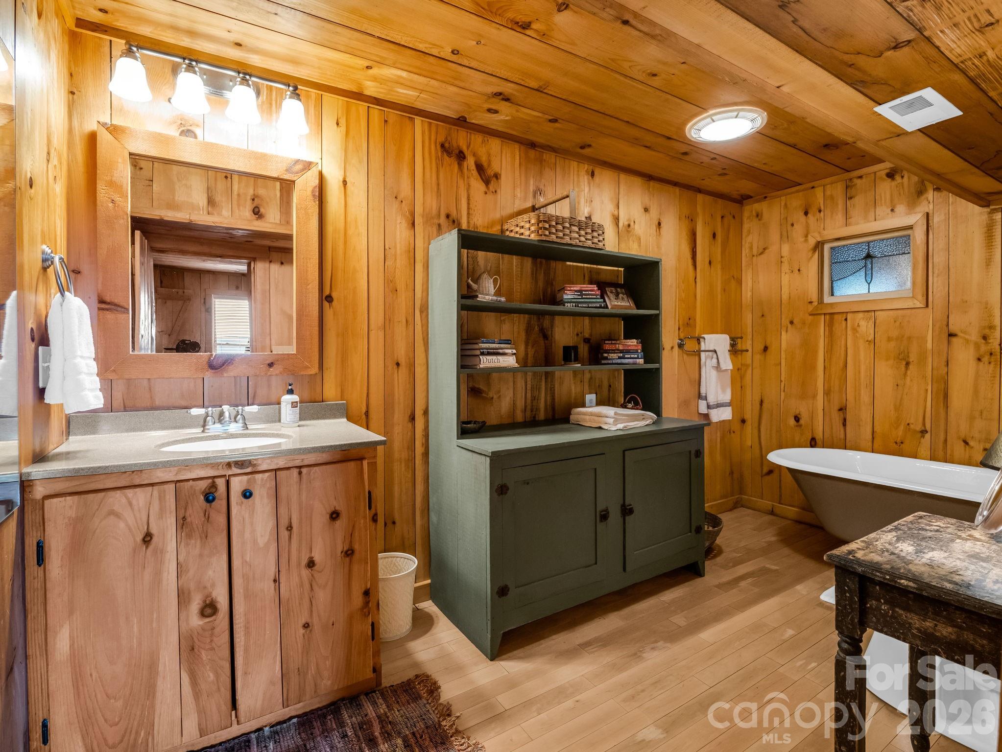 1692 Becky Mountain Road