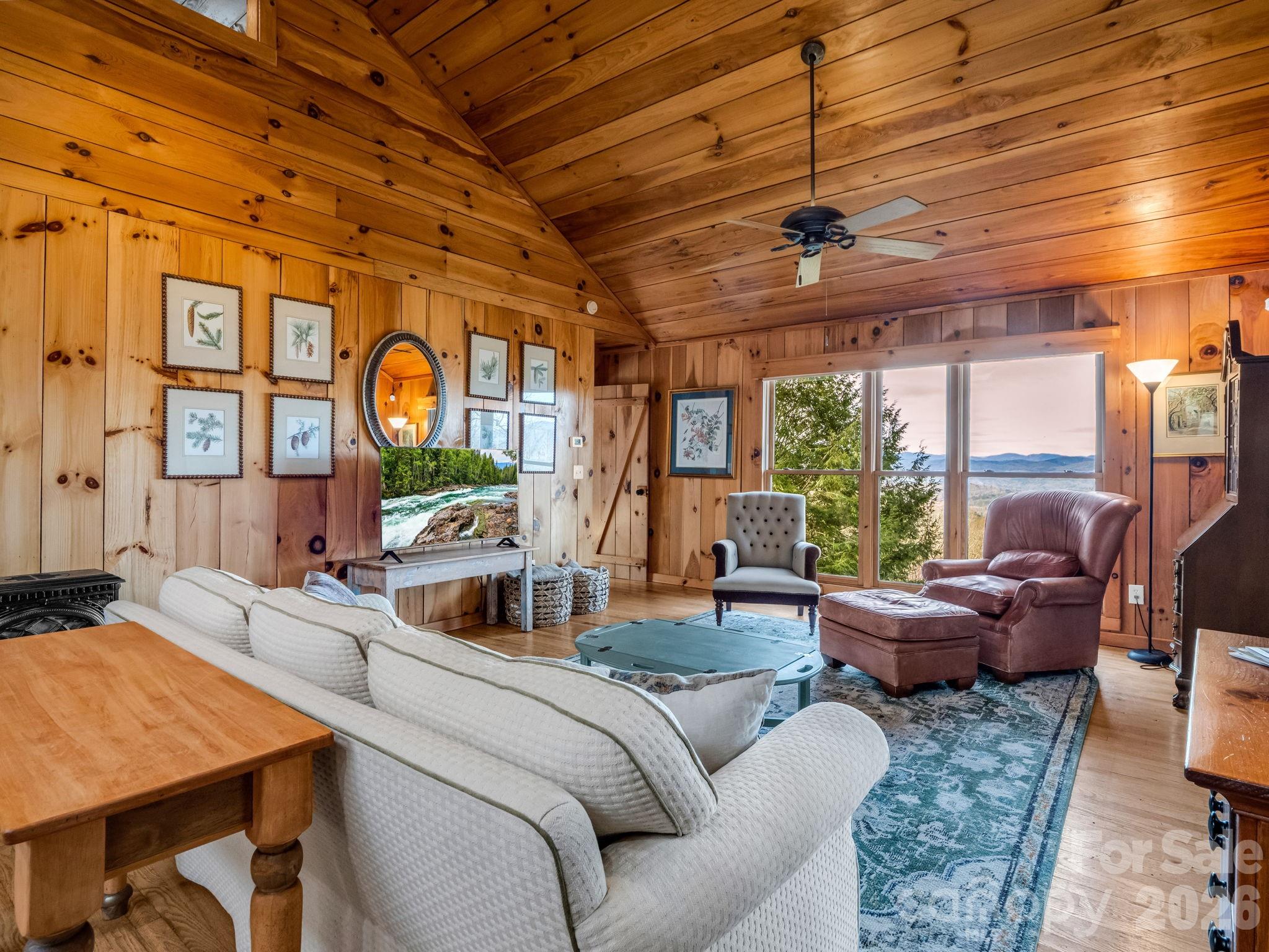 1692 Becky Mountain Road