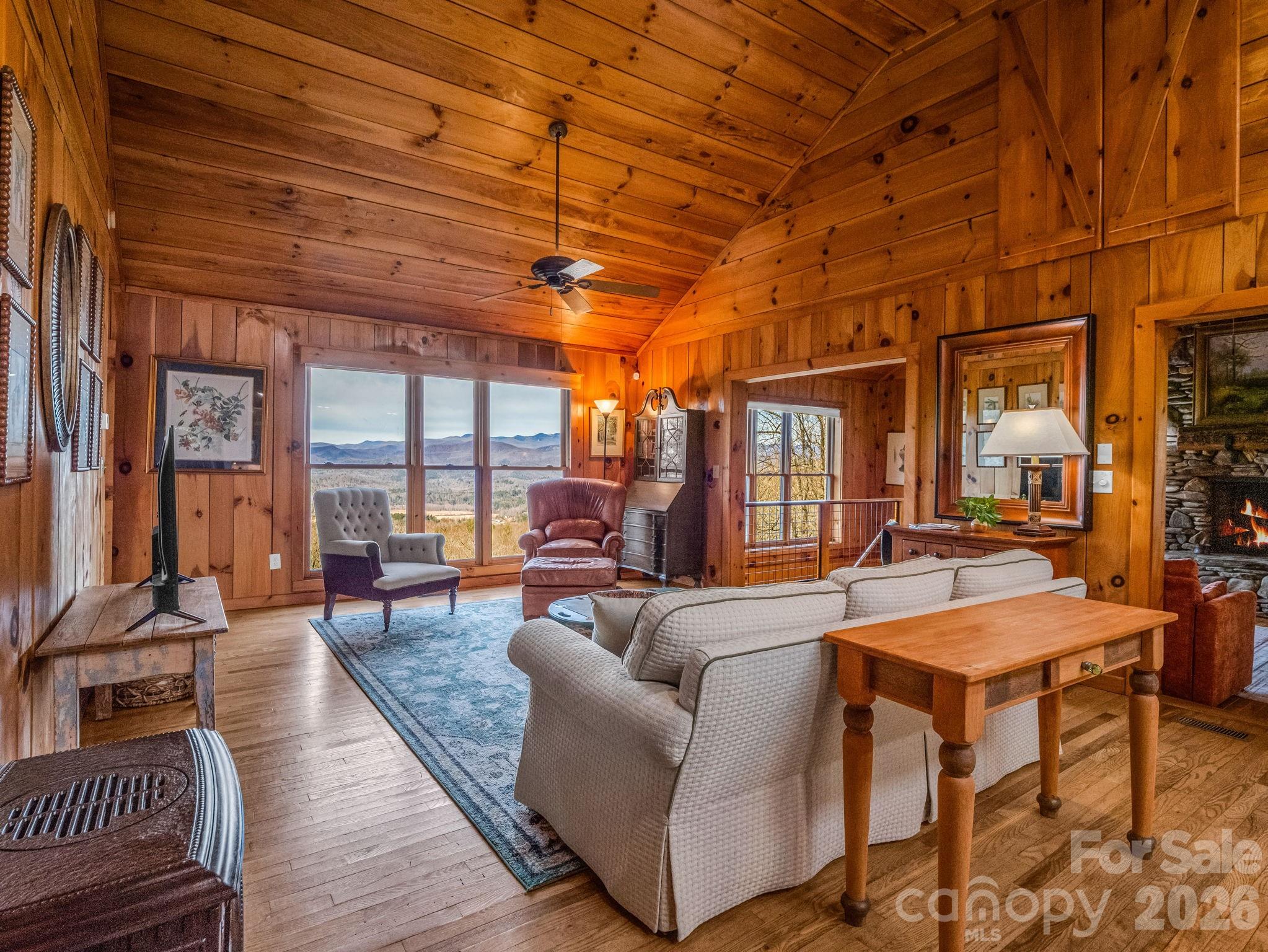 1692 Becky Mountain Road