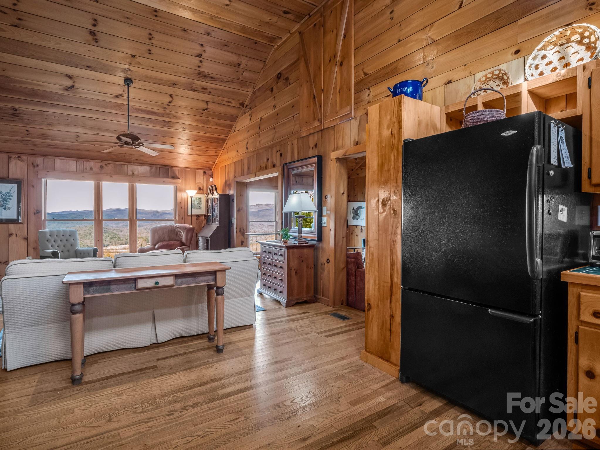 1692 Becky Mountain Road