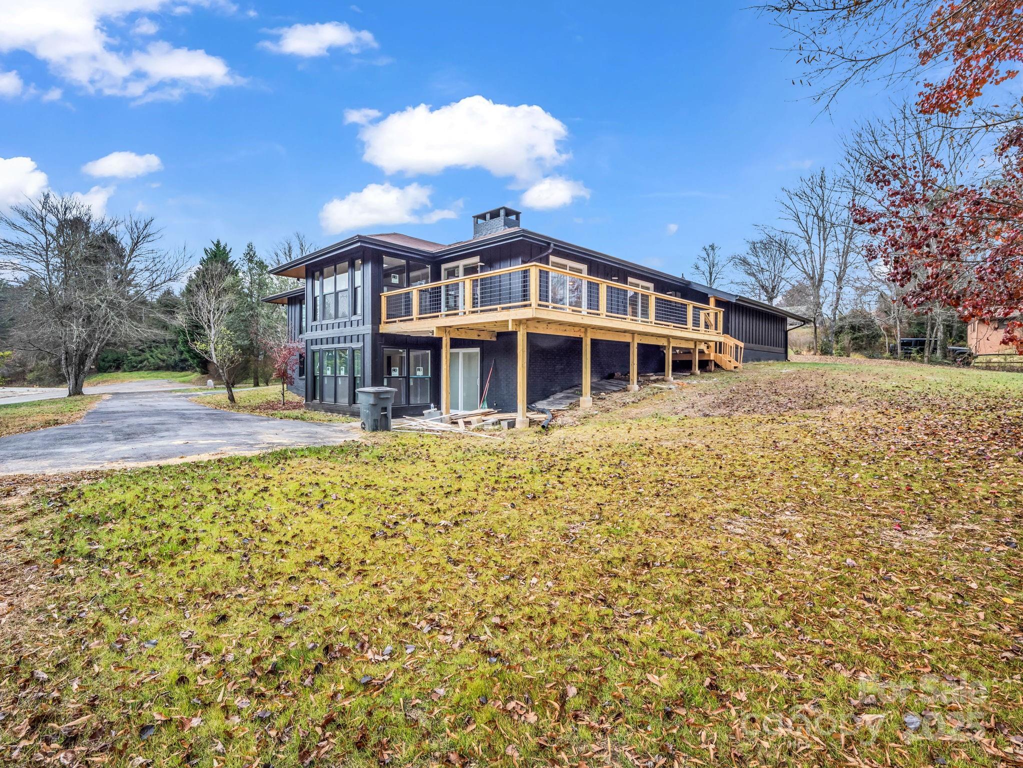 109 Orchid Heights Drive