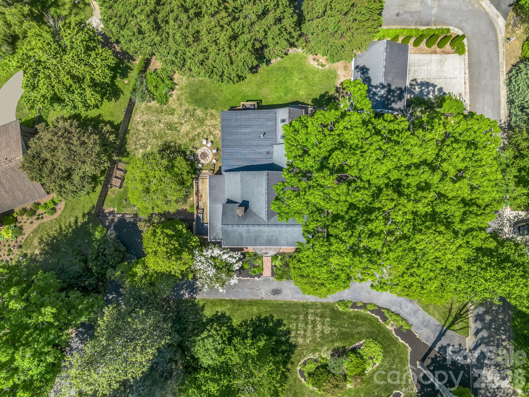 536 Maple Street