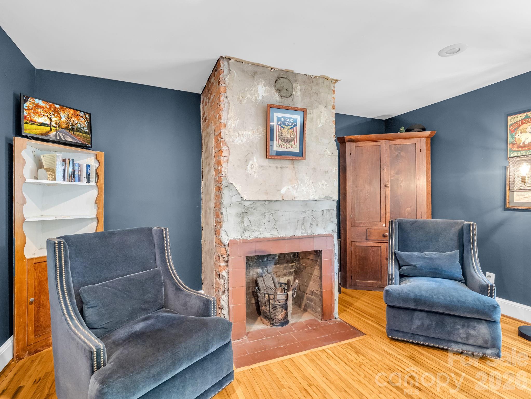 536 Maple Street