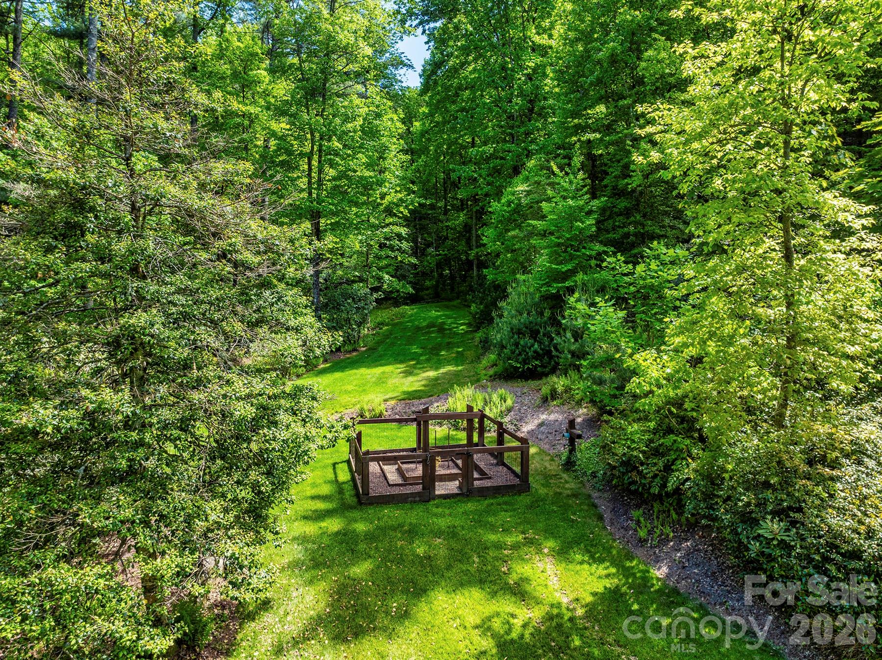 1213 Bull Pen Road