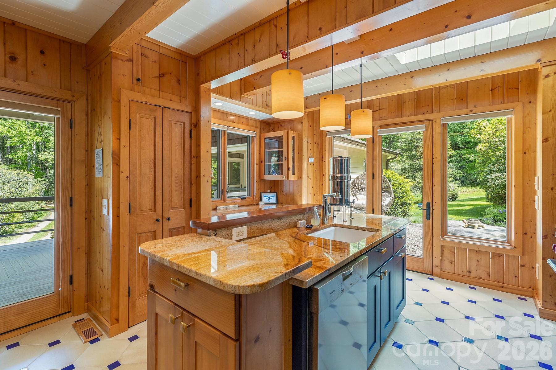 1213 Bull Pen Road