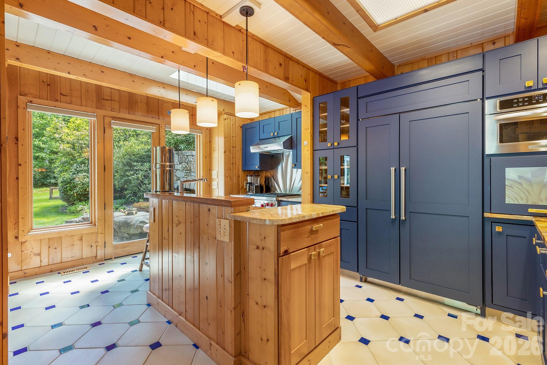 1213 Bull Pen Road