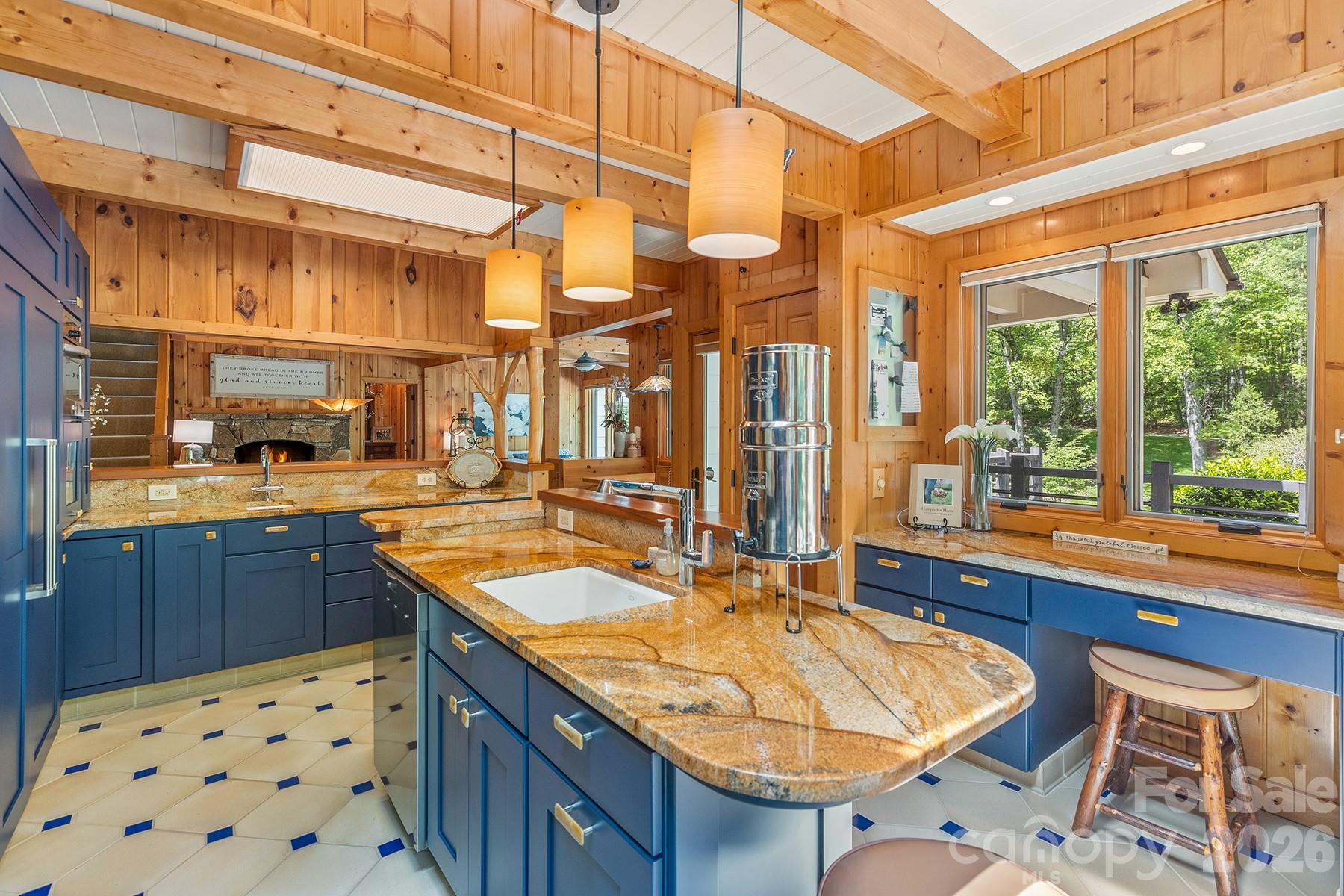 1213 Bull Pen Road