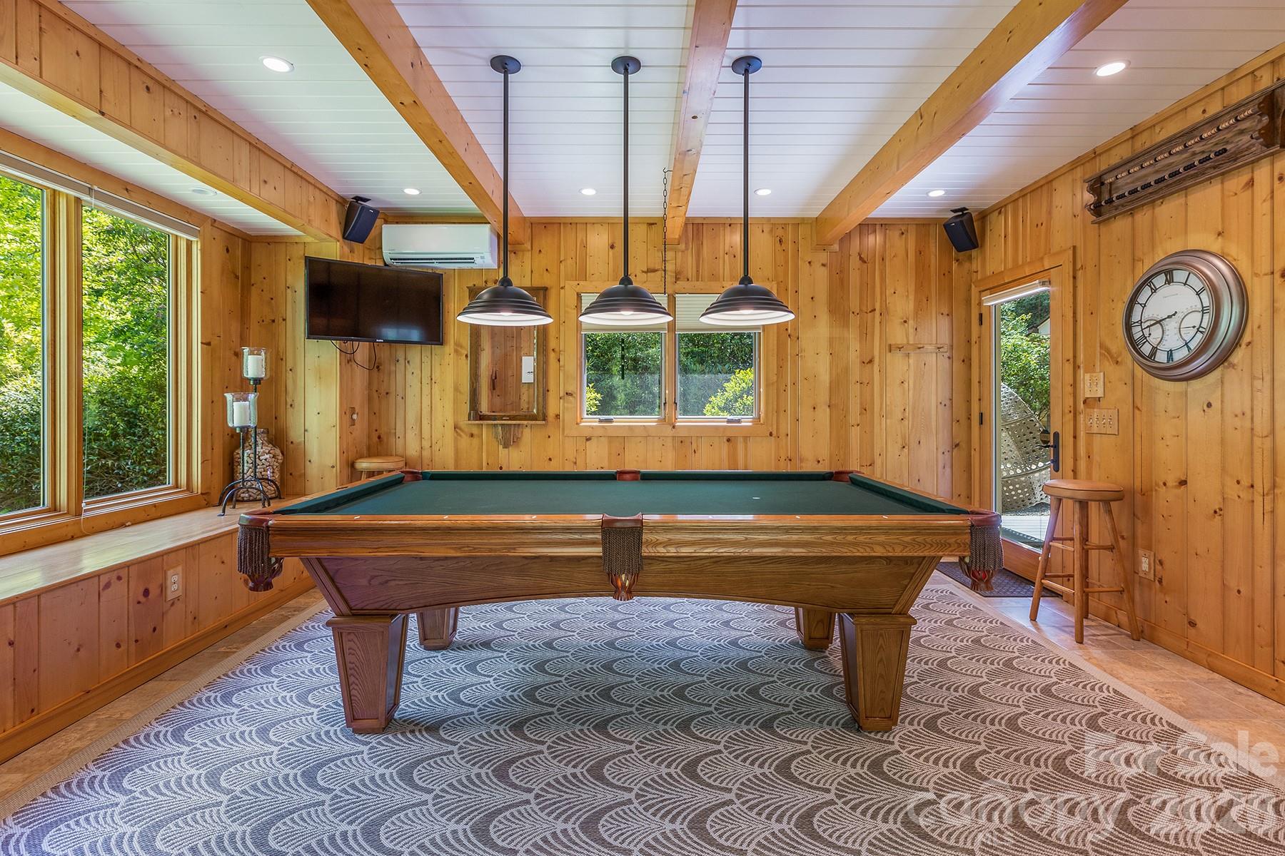 1213 Bull Pen Road