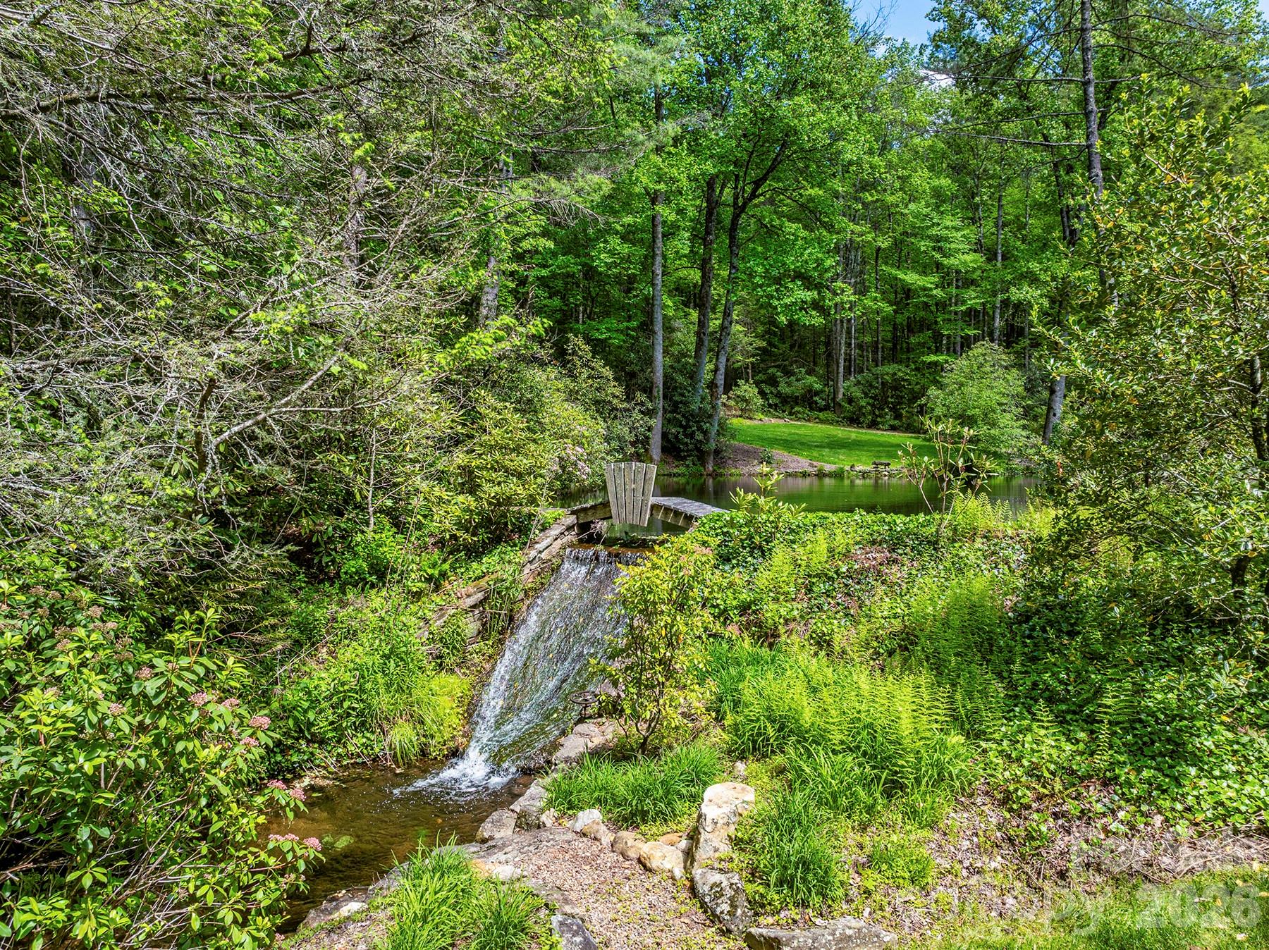 1213 Bull Pen Road