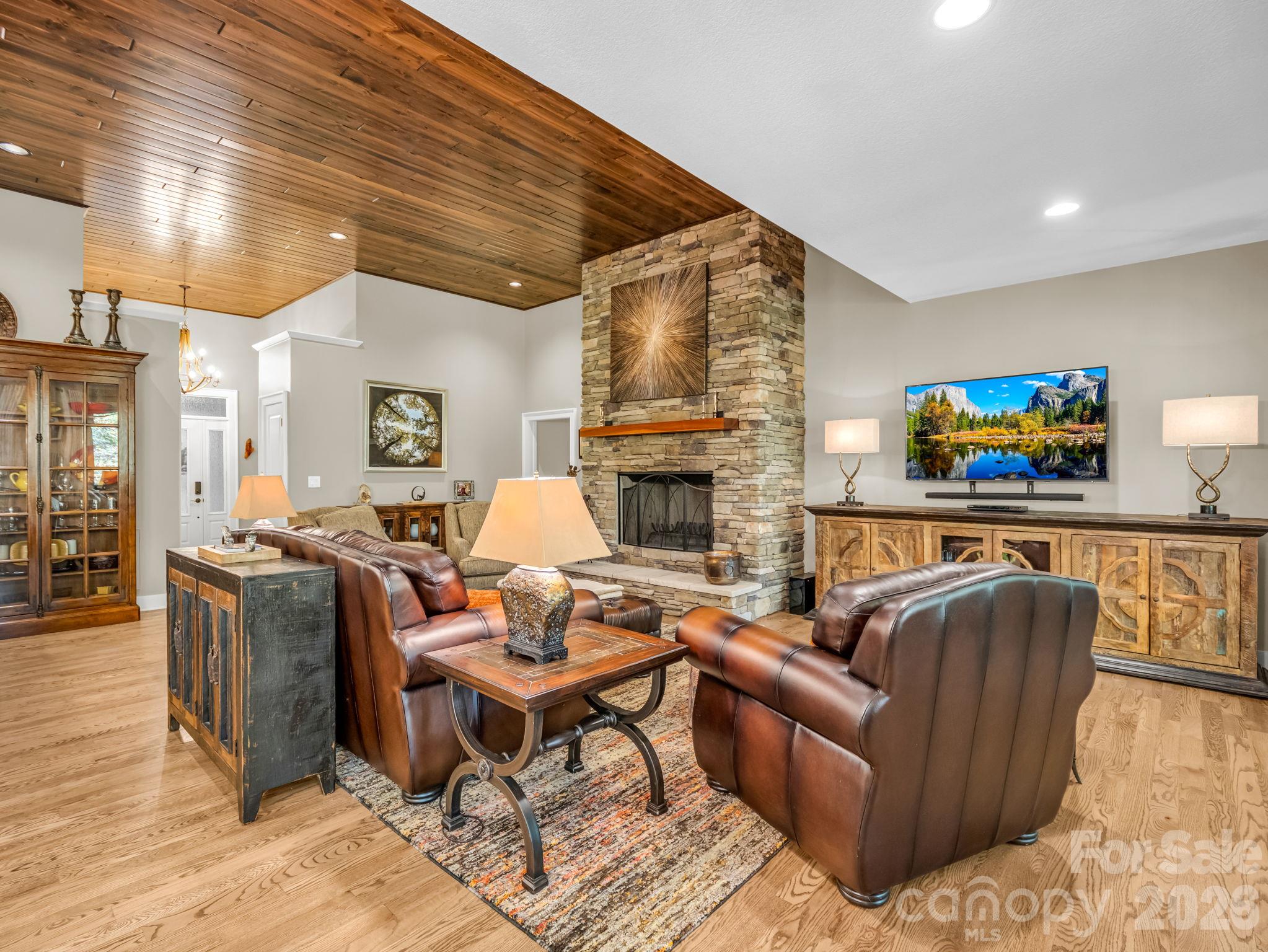 1349 Salola Lane
