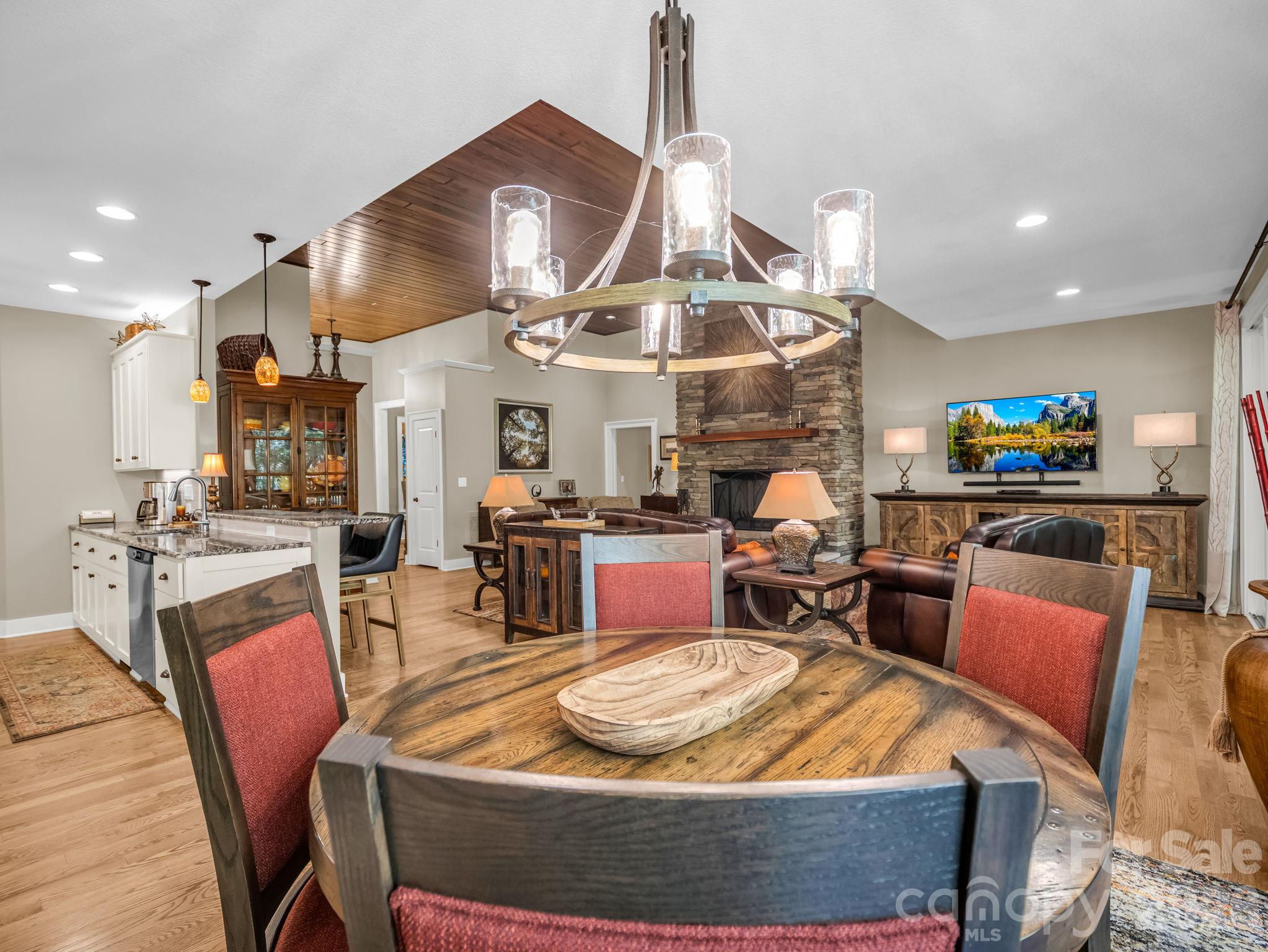 1349 Salola Lane