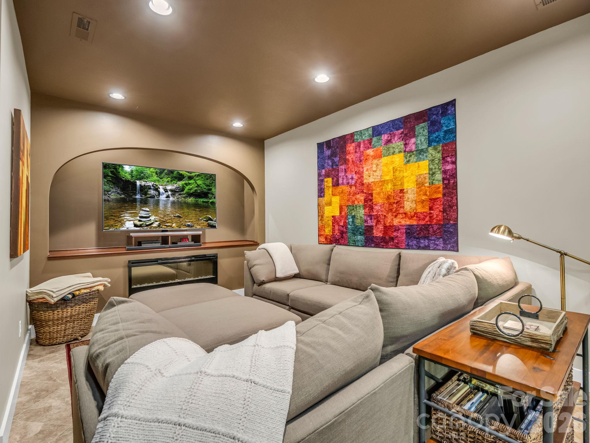 1349 Salola Lane