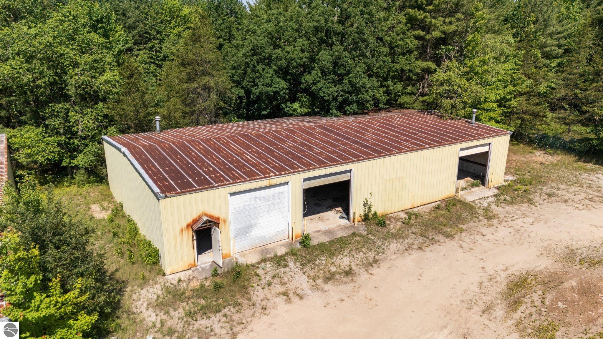 890 Island Lake Road