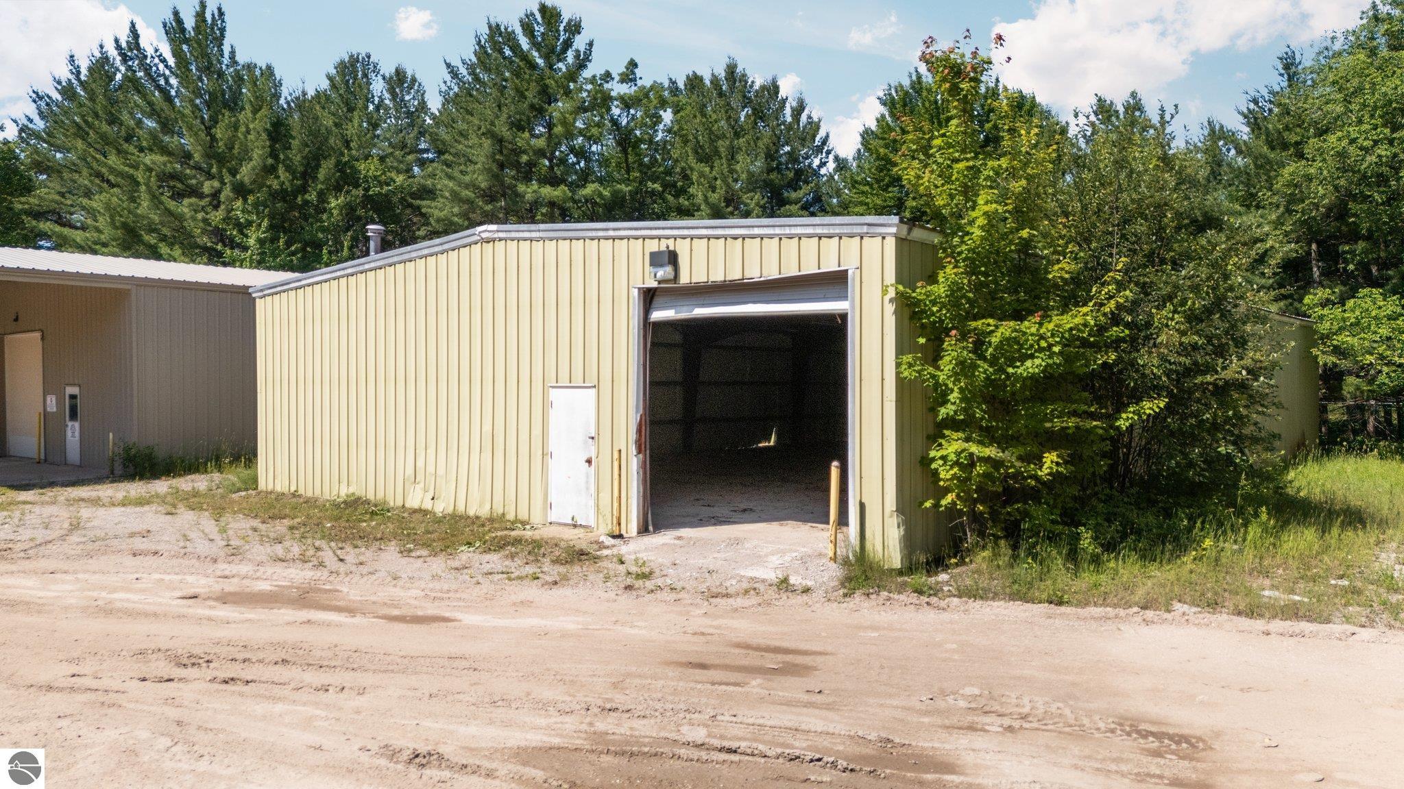 890 Island Lake Road