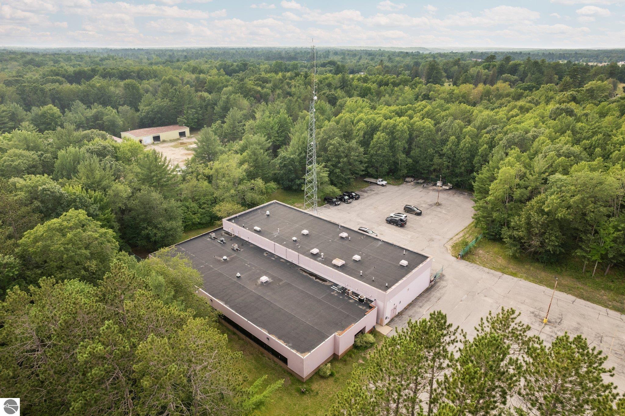 890 Island Lake Road