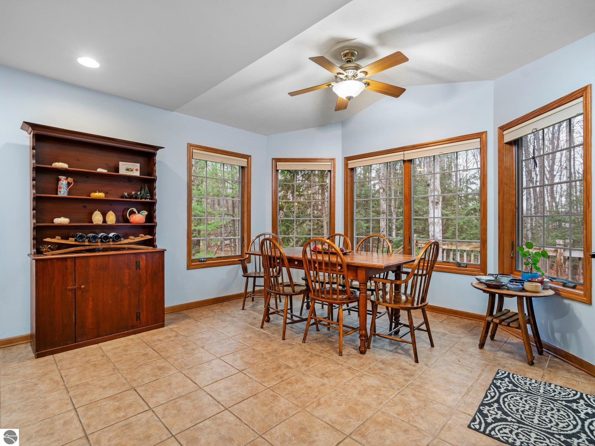 9440 Evergreen Drive