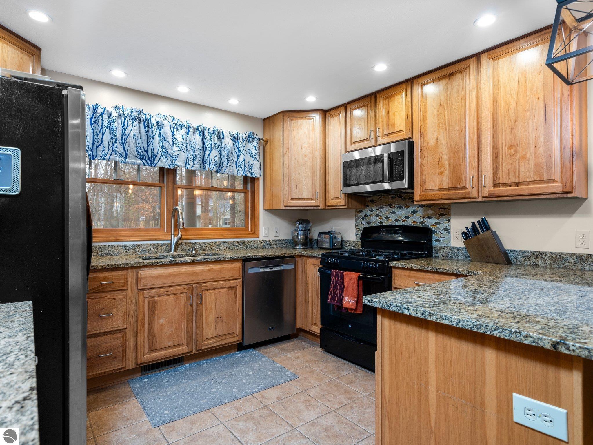 9440 Evergreen Drive