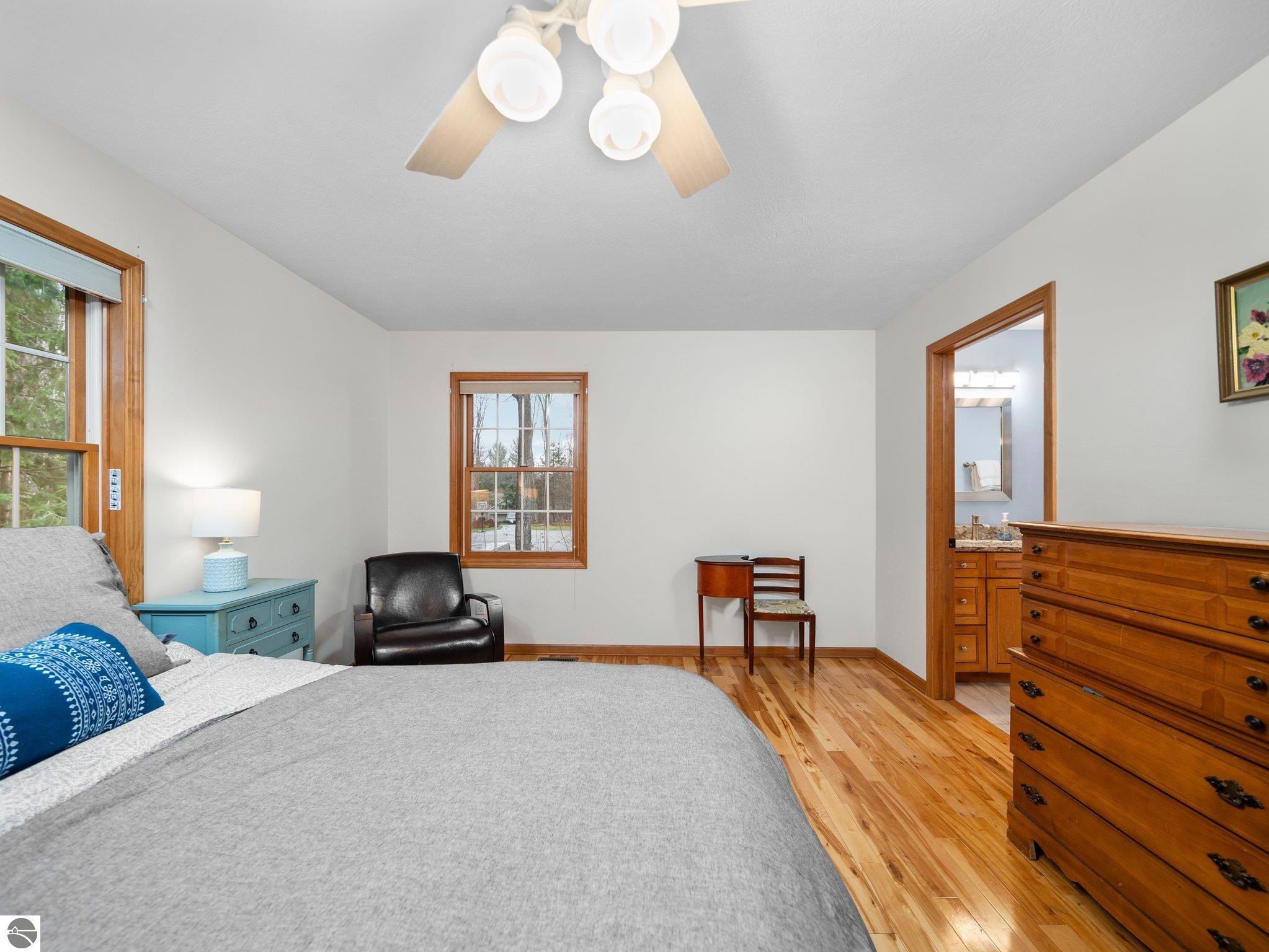 9440 Evergreen Drive