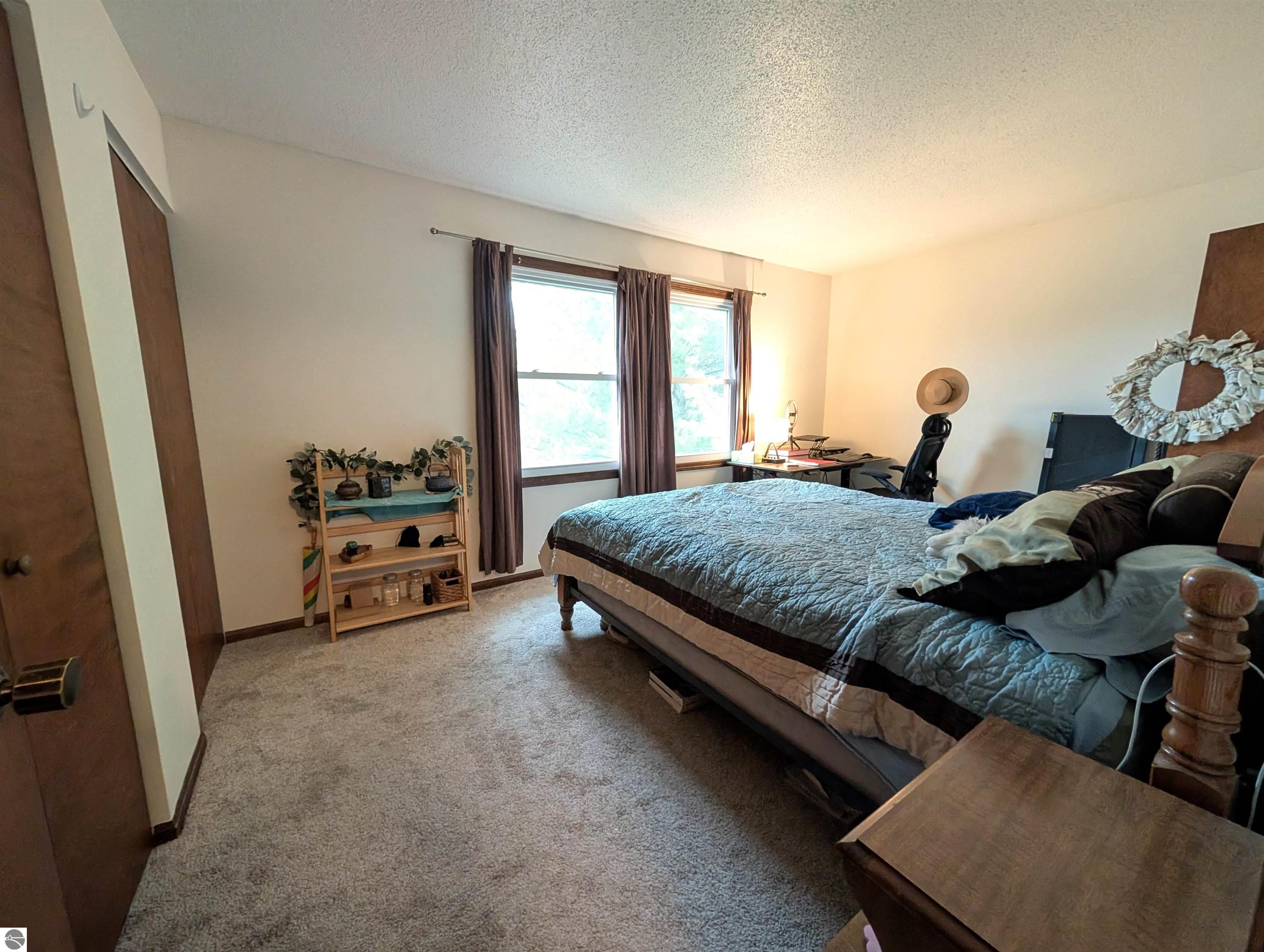 3798 Leeside Lane