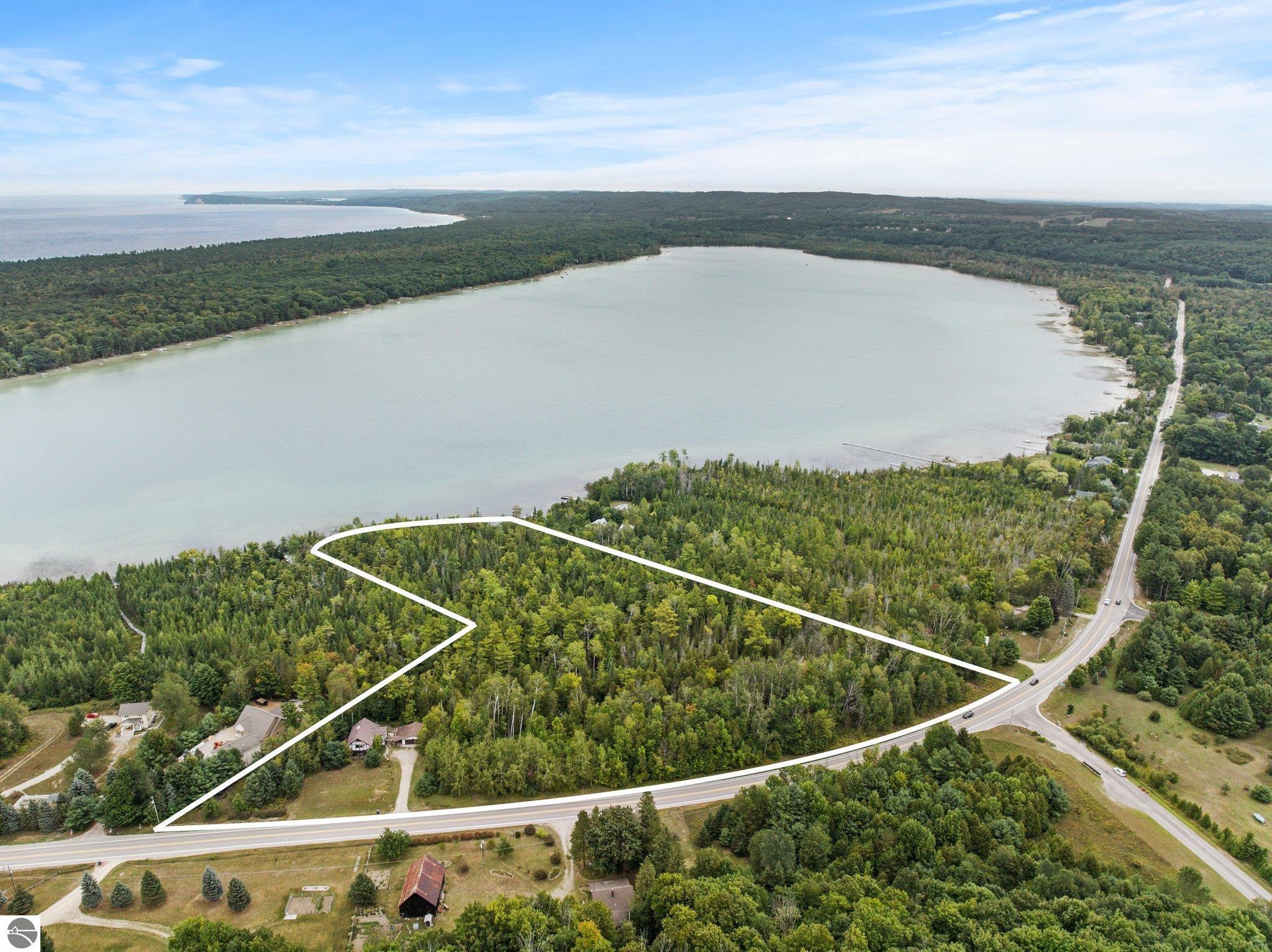 150 W Harbor Highway