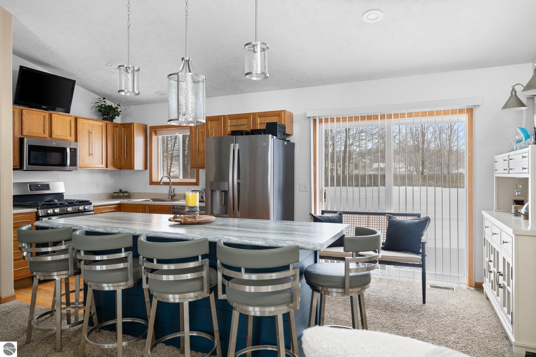 2204 Woodcock Lane