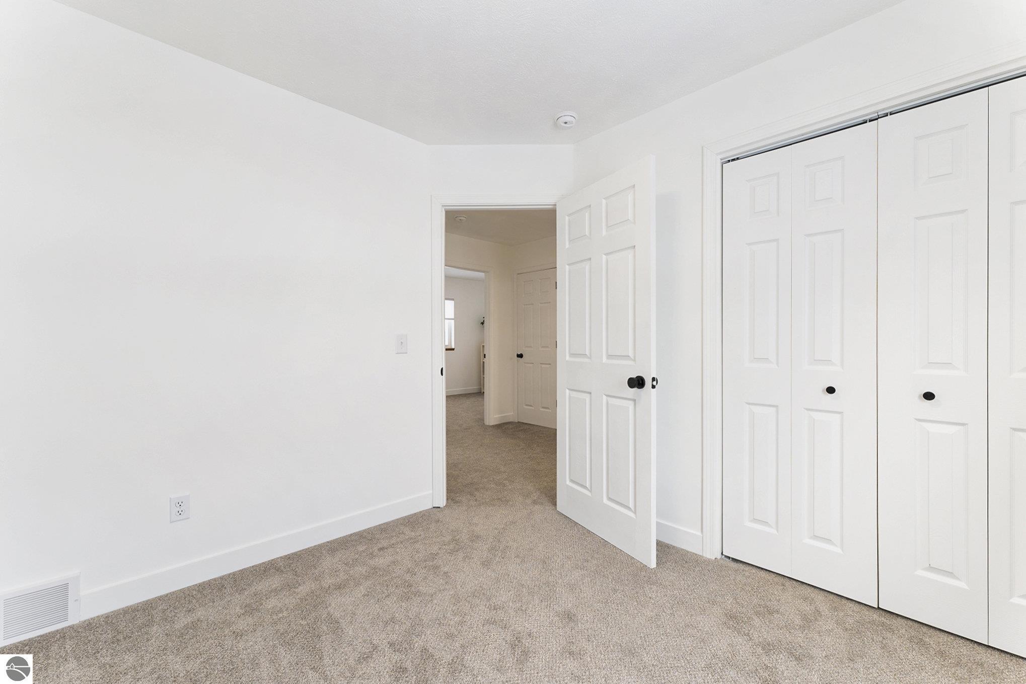 258 Thrive Boulevard # 9