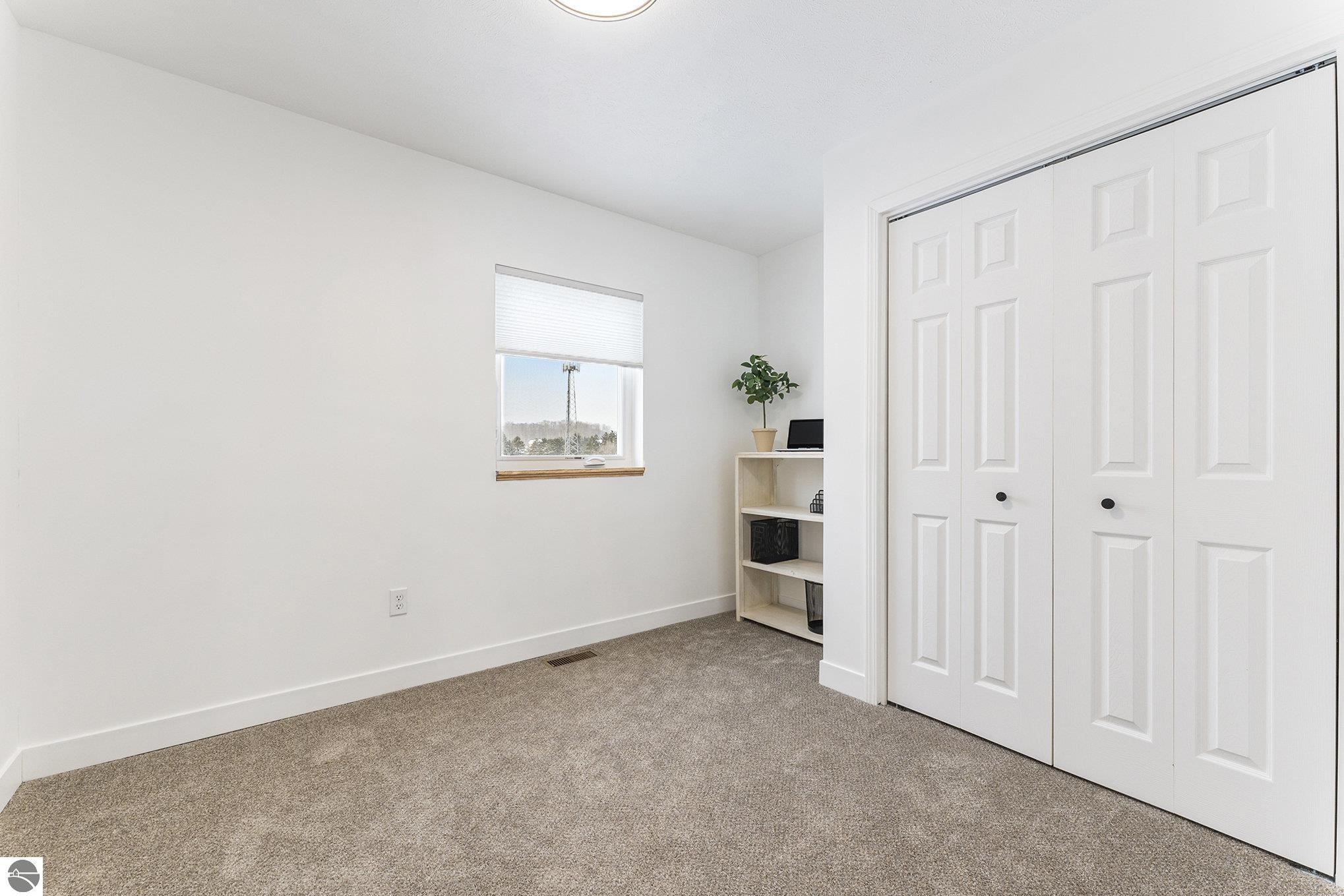 258 Thrive Boulevard # 9