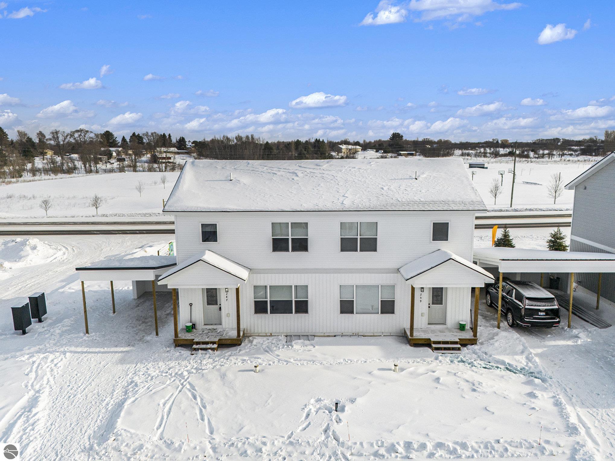 258 Thrive Boulevard # 9
