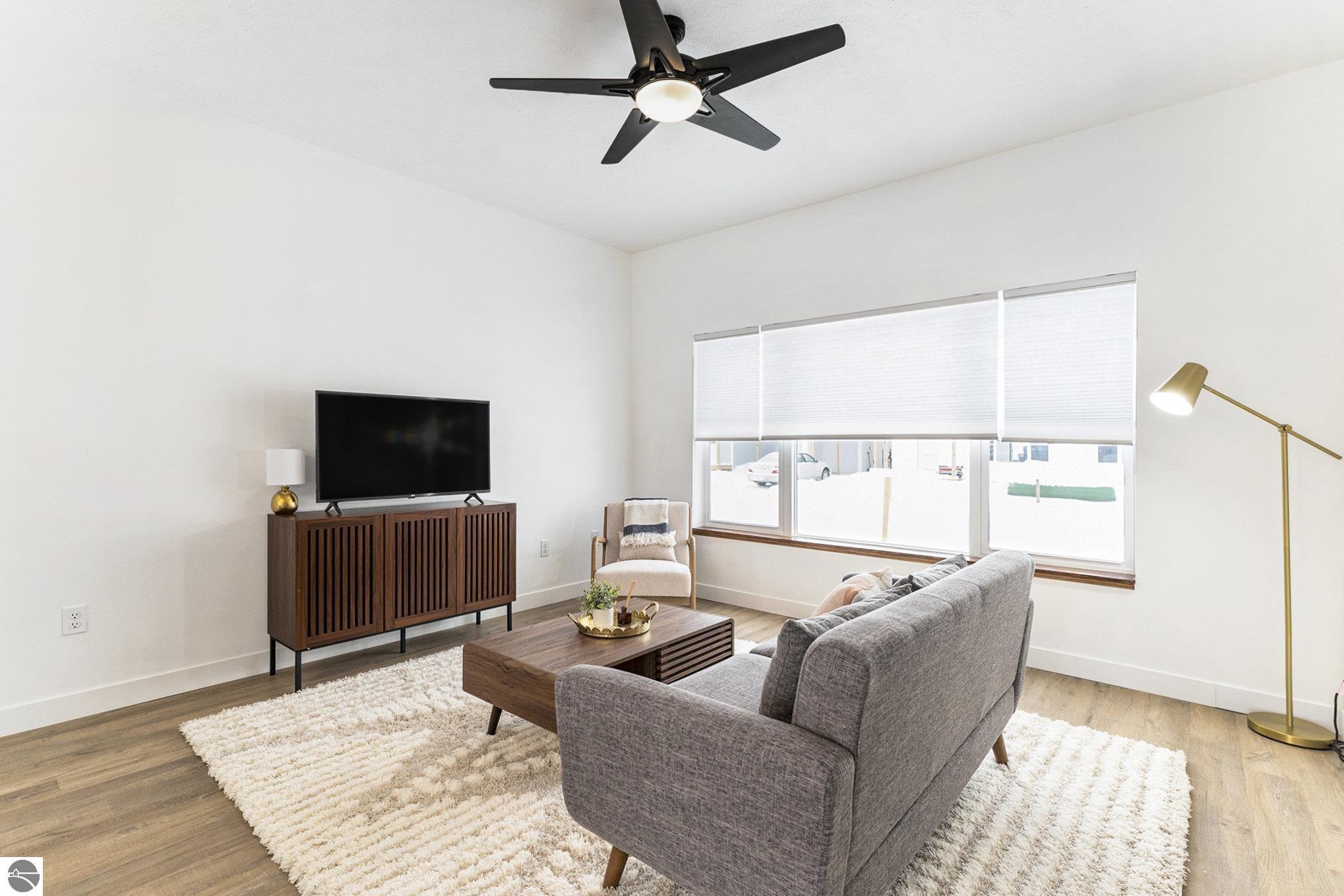 258 Thrive Boulevard # 9