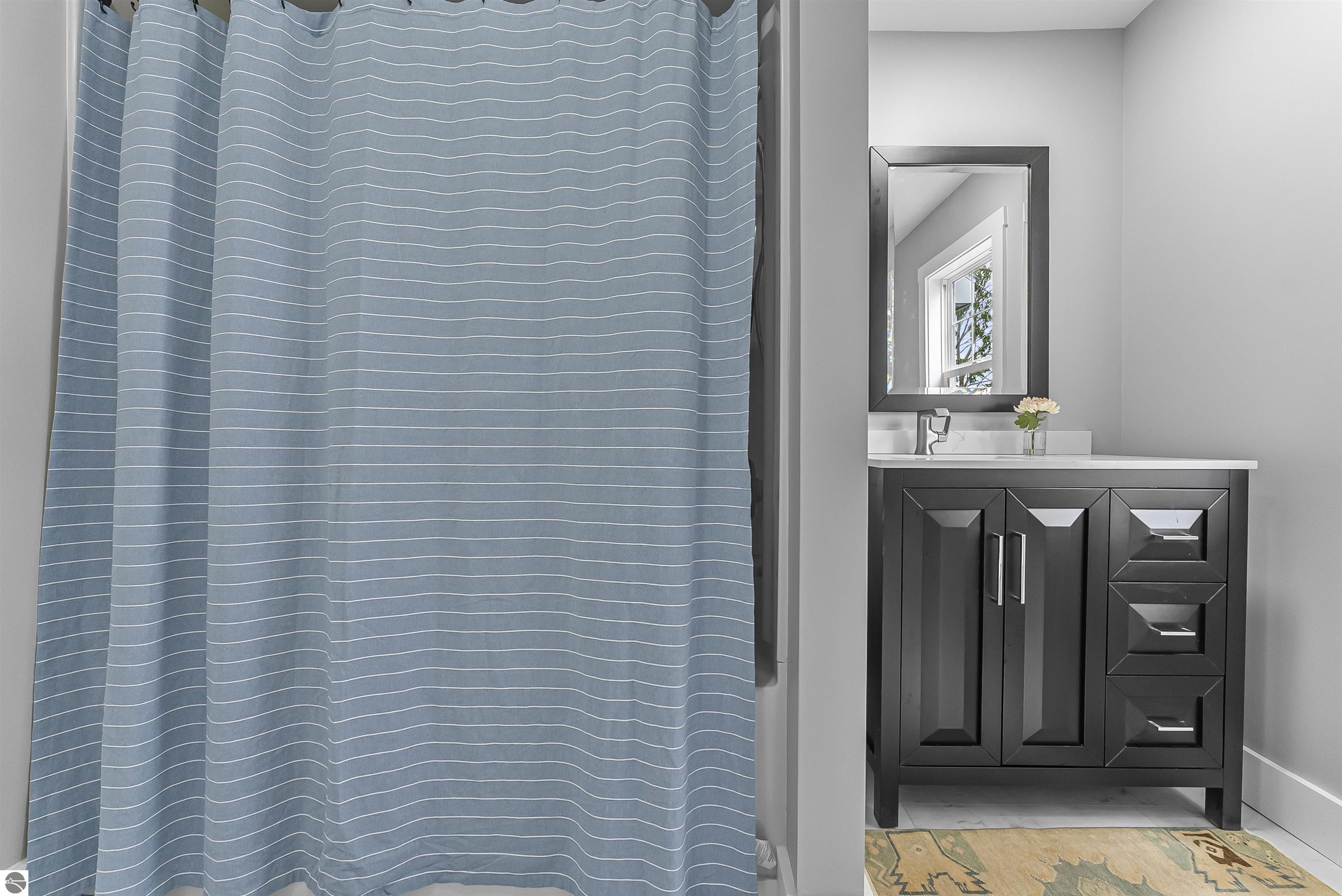 302 W Dresden Street