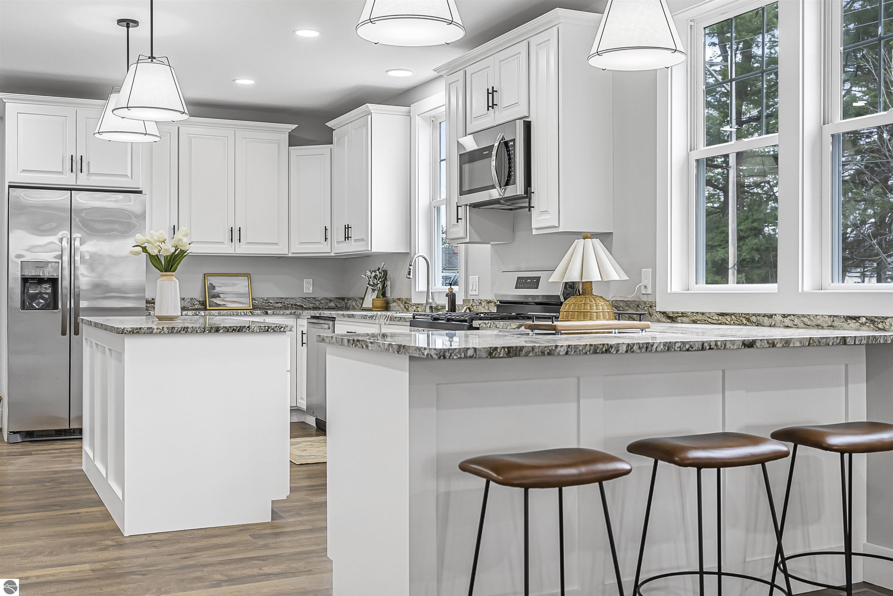 302 W Dresden Street