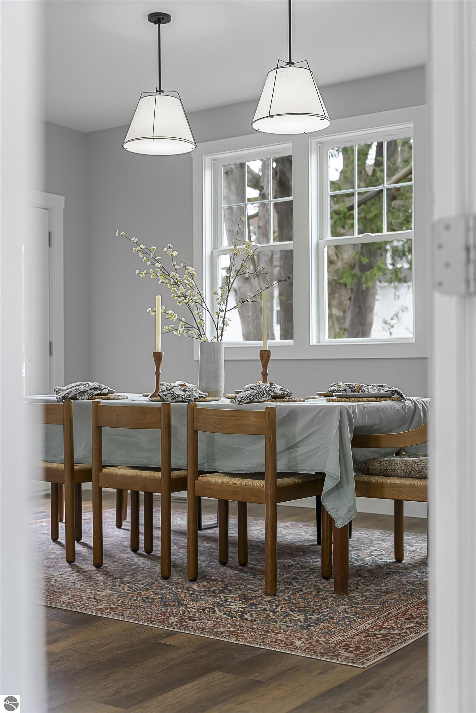 302 W Dresden Street