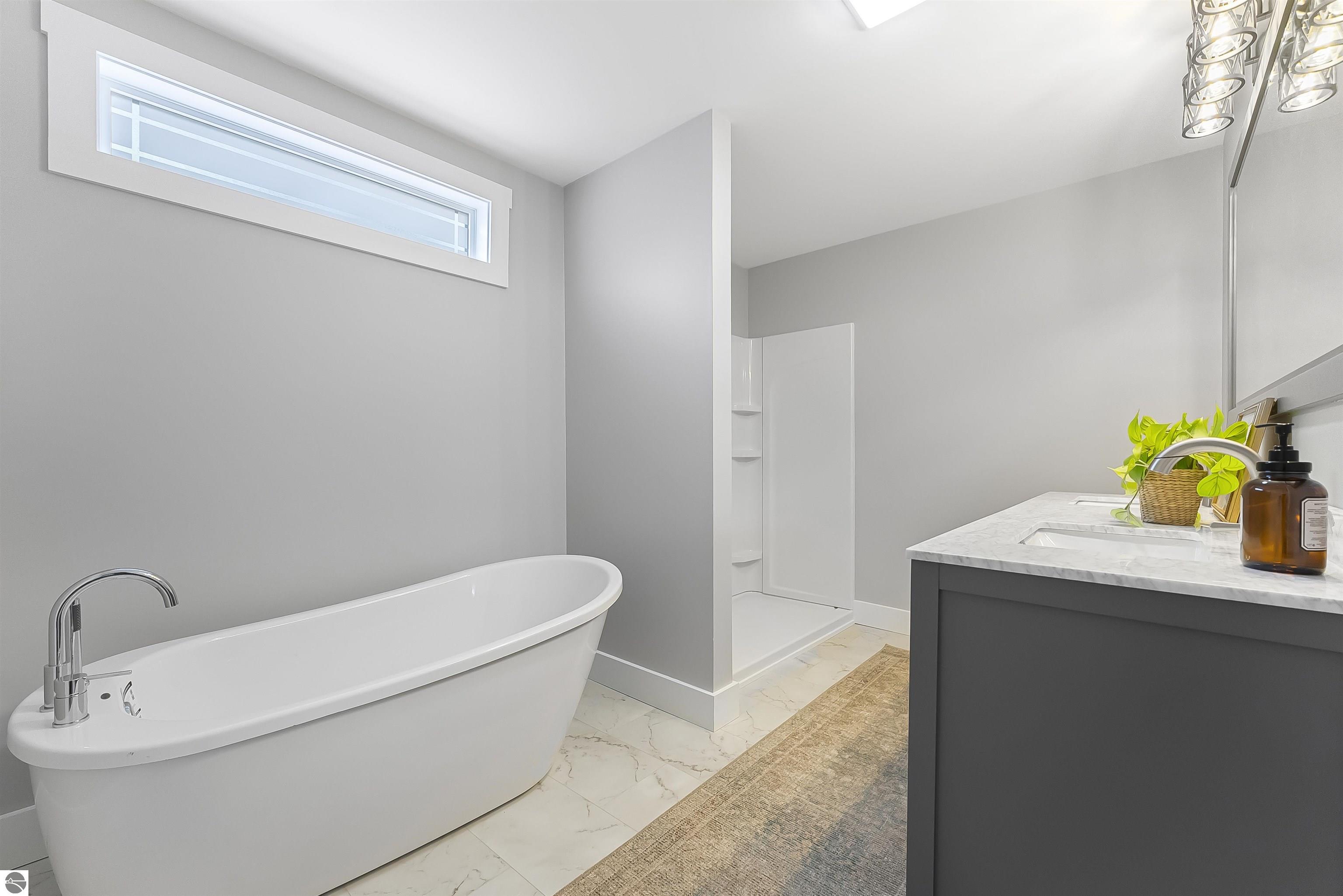 302 W Dresden Street