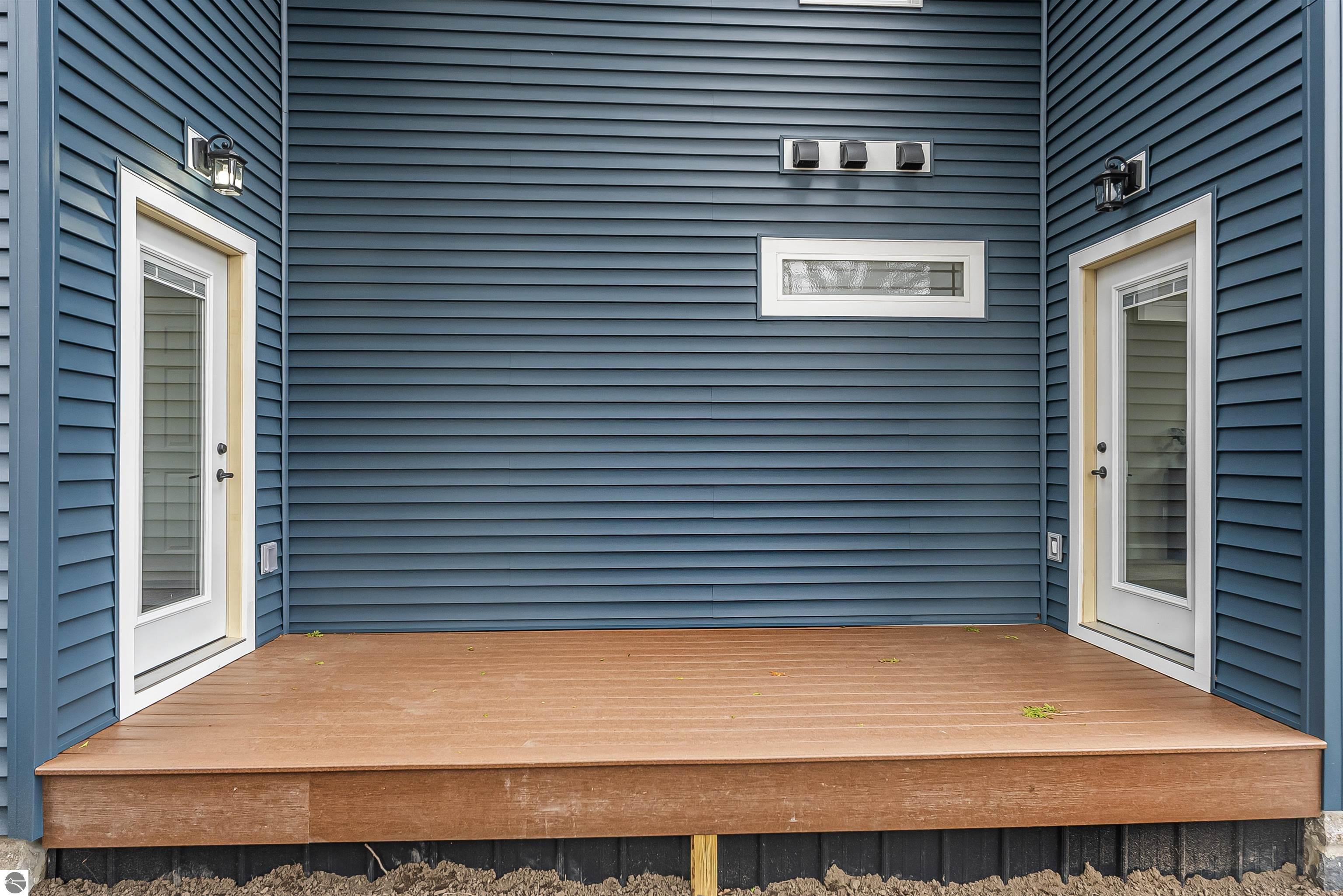 302 W Dresden Street