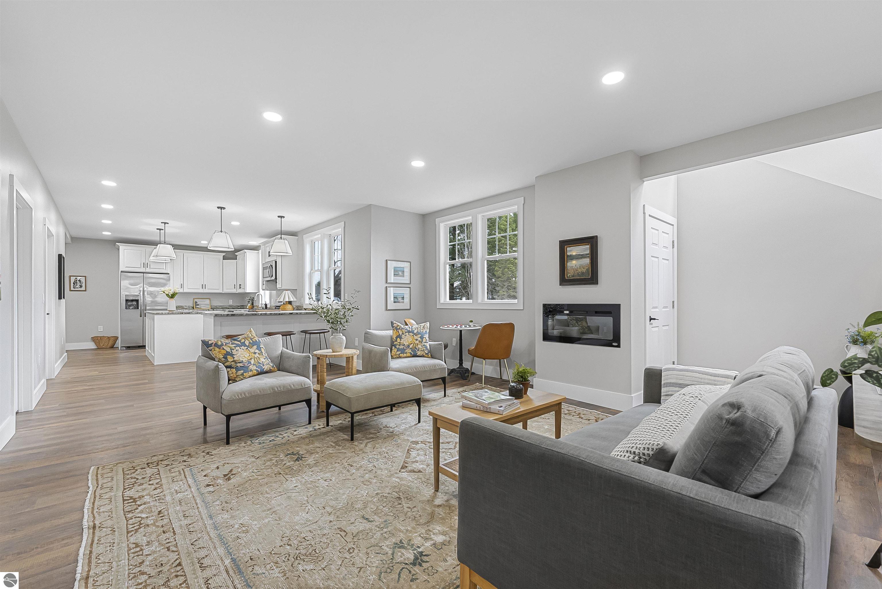 302 W Dresden Street