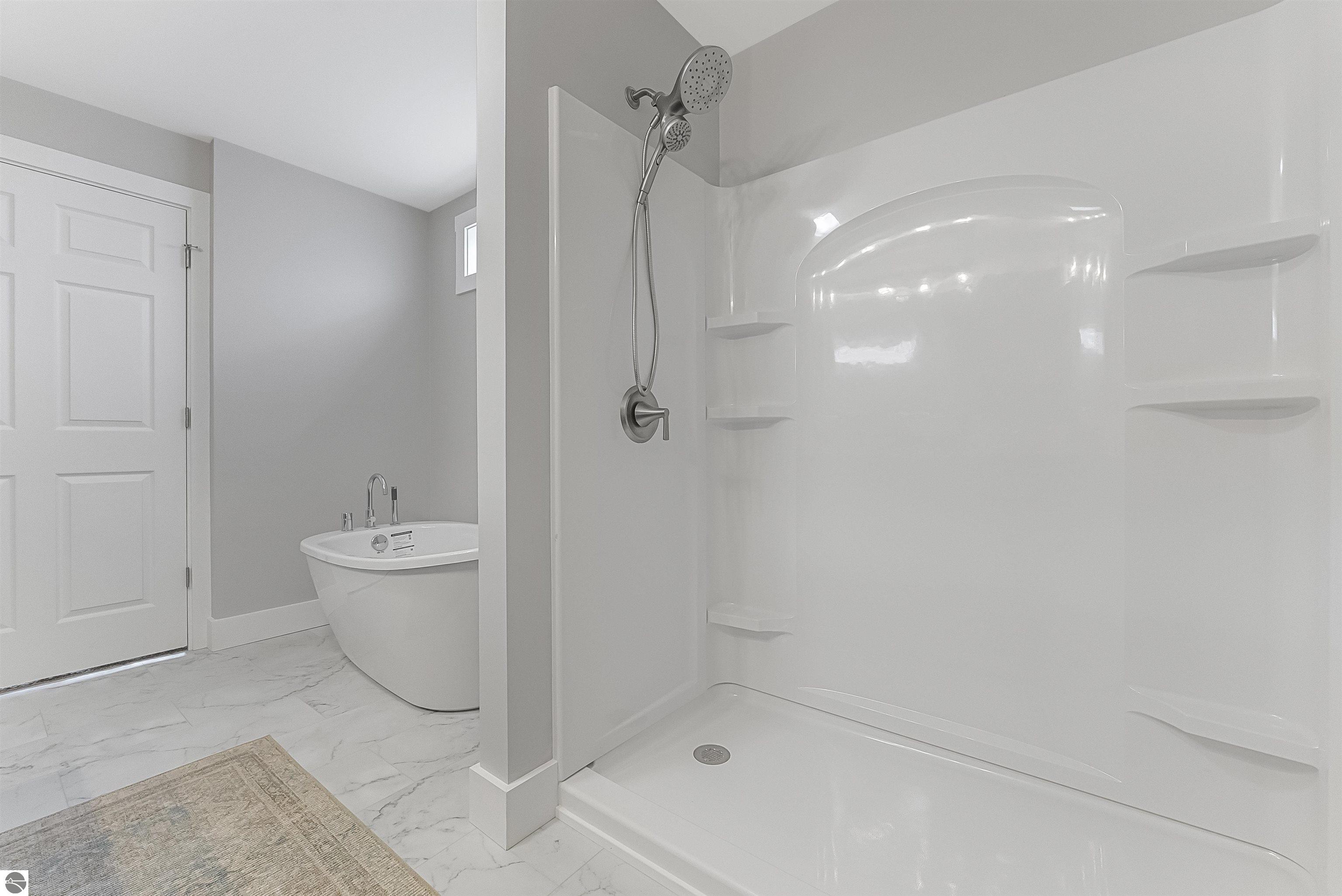 302 W Dresden Street